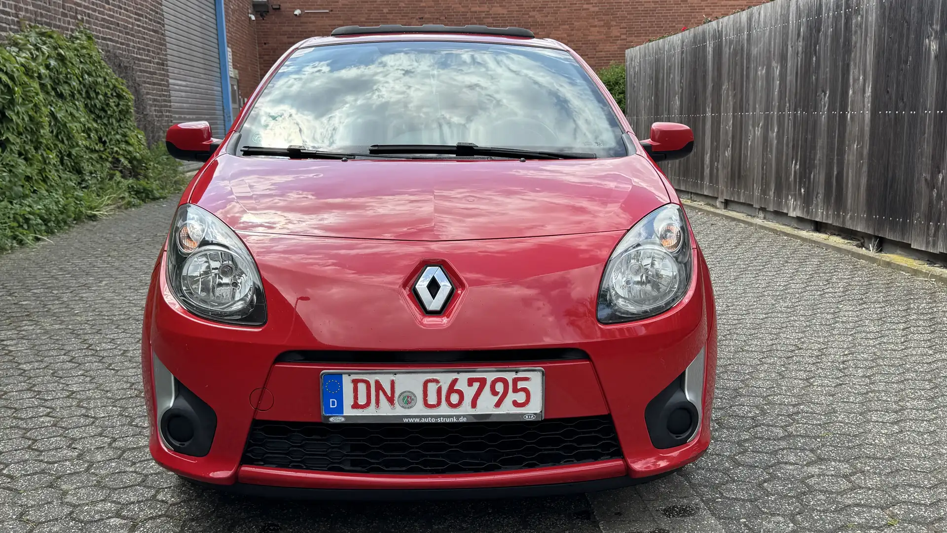 Renault Twingo Authentique/TÜV/FALTDACH/EURO 5/ISOFIX Rood - 2