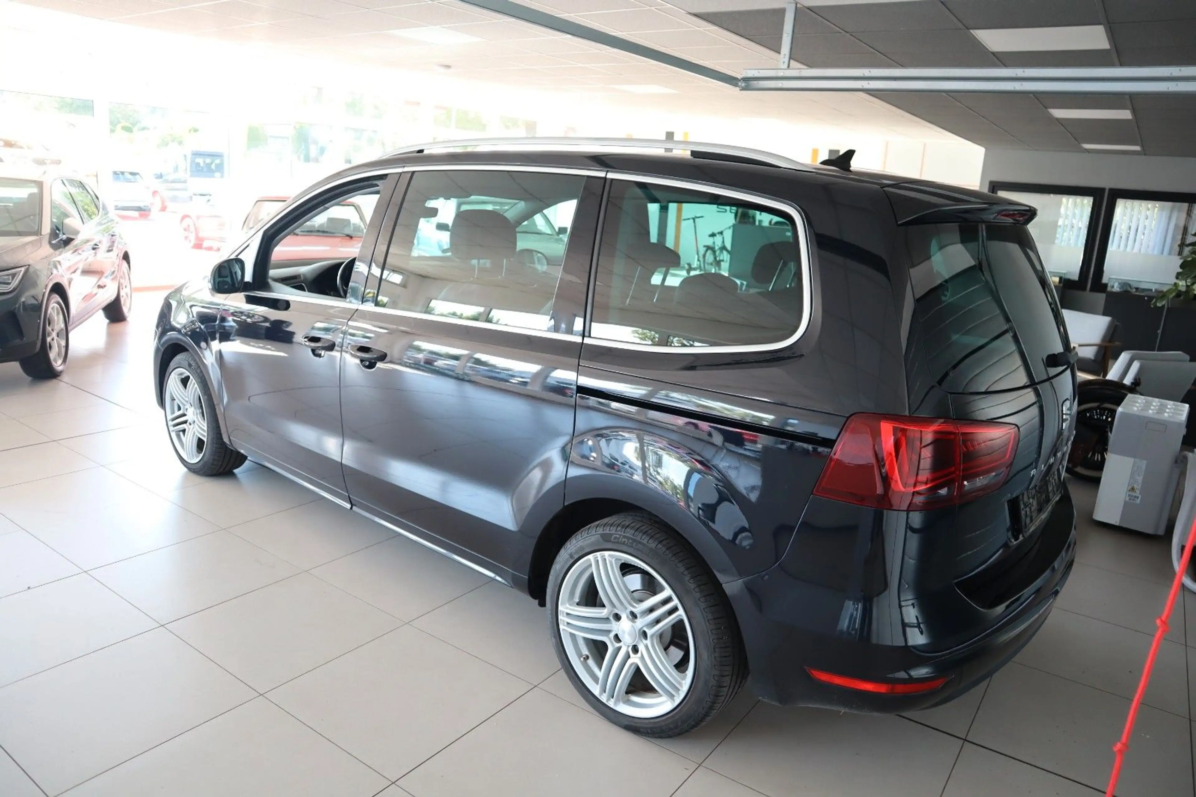 SEAT Alhambra FR-Line/NAV/XENON/TEMPO/FULL LINK — photo 8