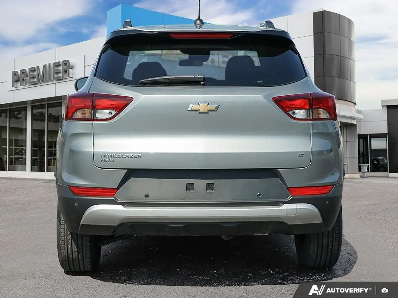 Chevrolet Trailblazer снимка Chevrolet Trailblazer