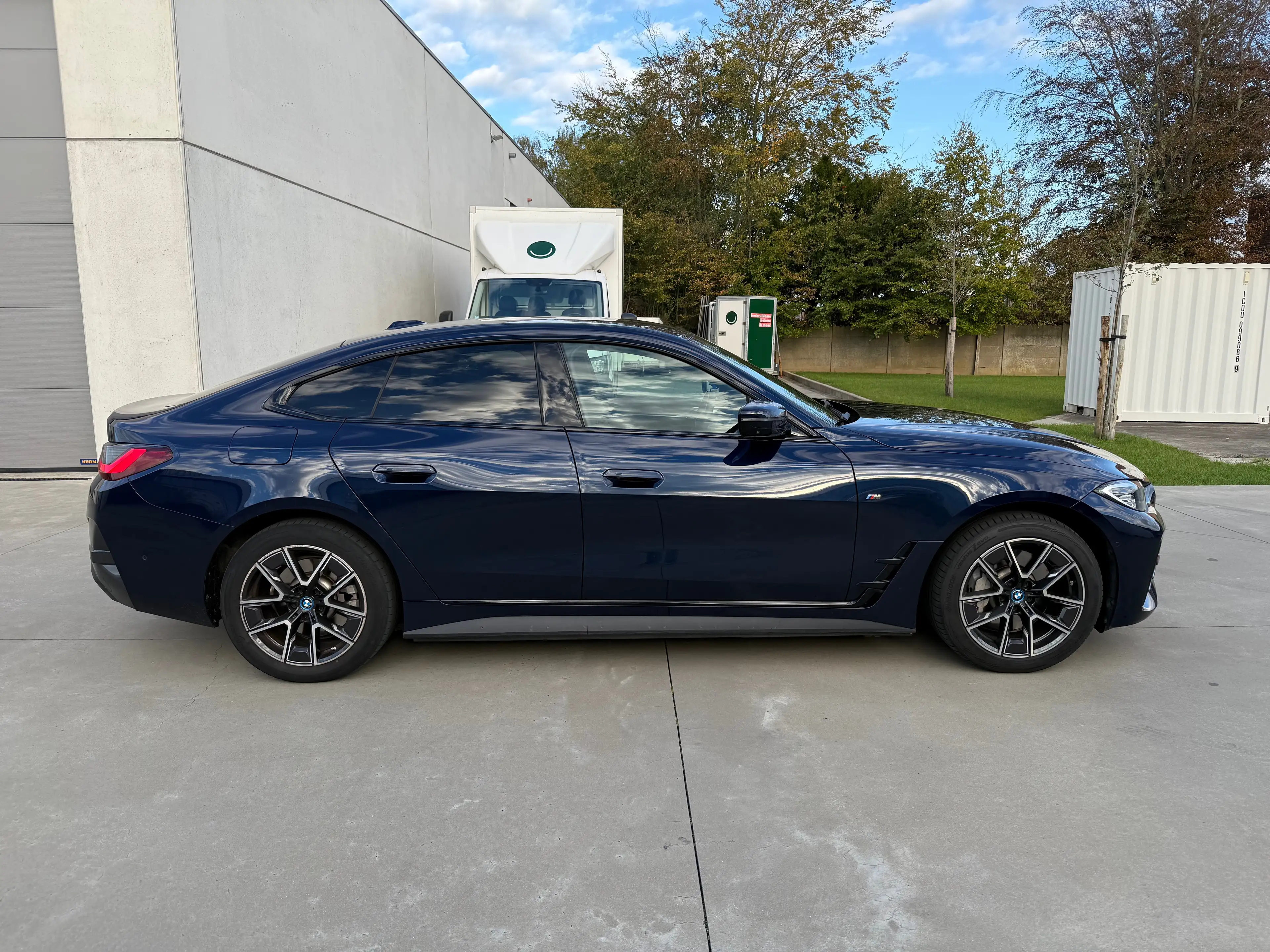 BMW i4 i4 Gran Coupe 83.9 kWh eDrive40 — photo 3