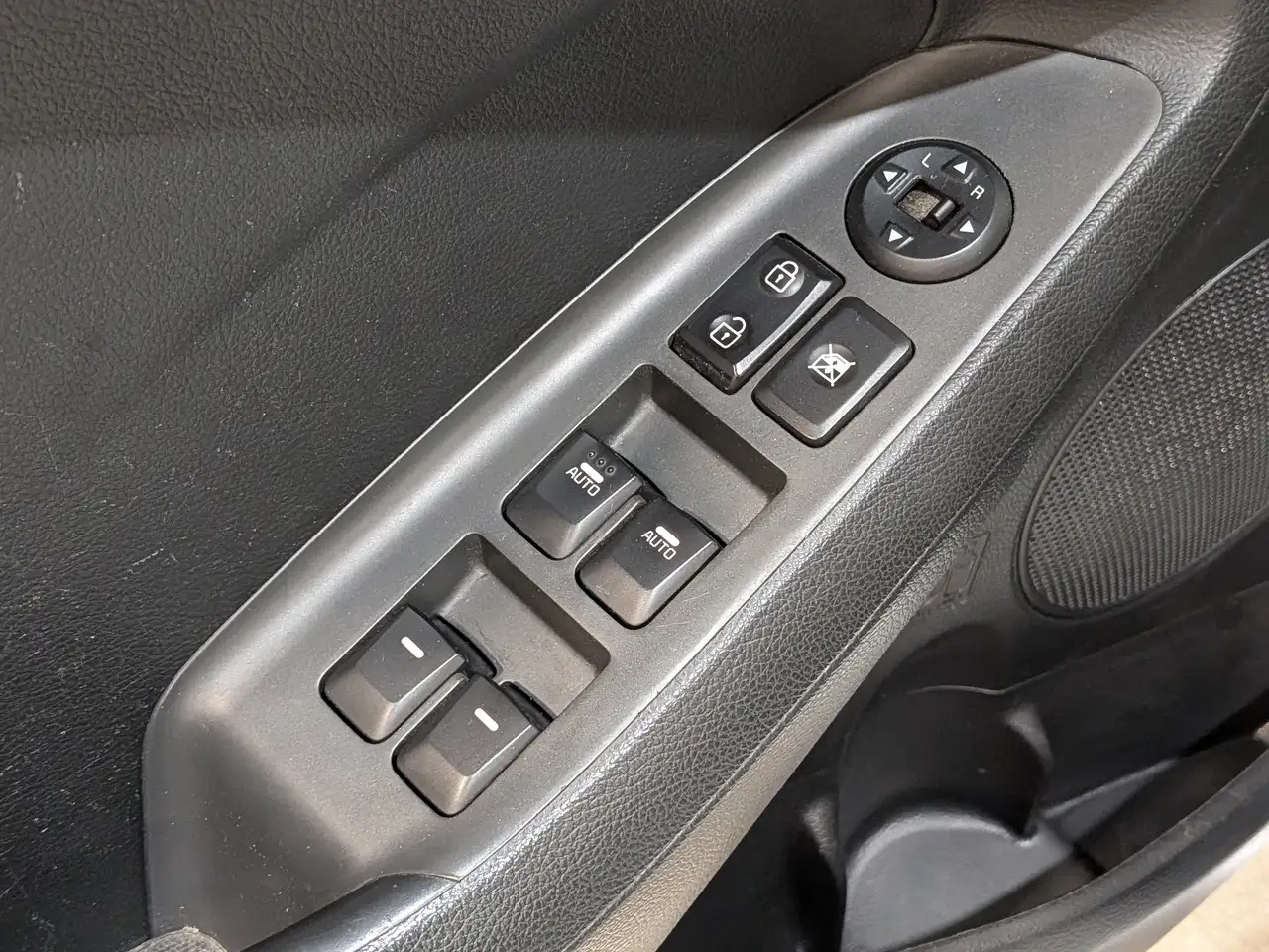 Kia Forte снимка Kia Forte