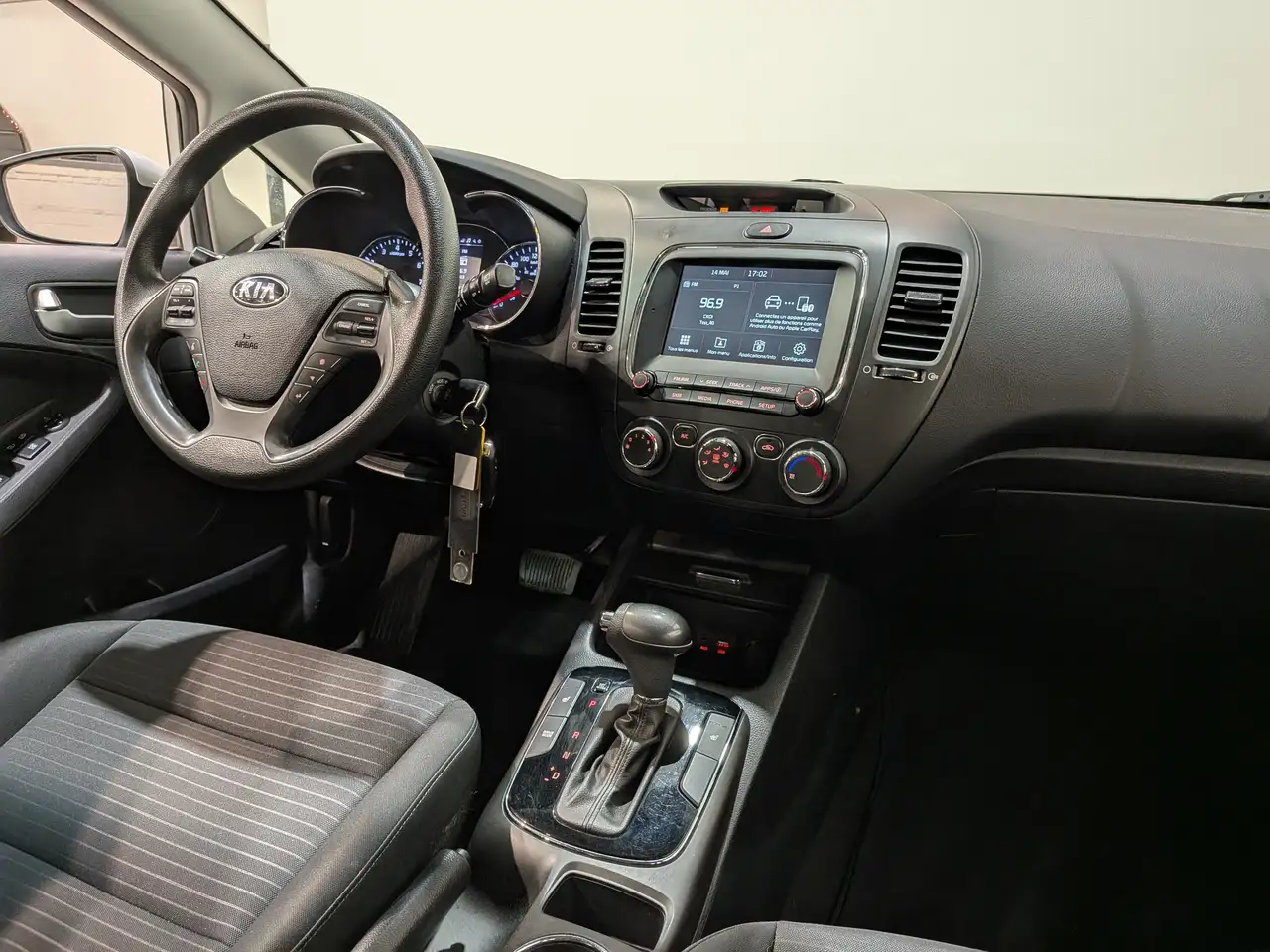 Kia Forte снимка Kia Forte