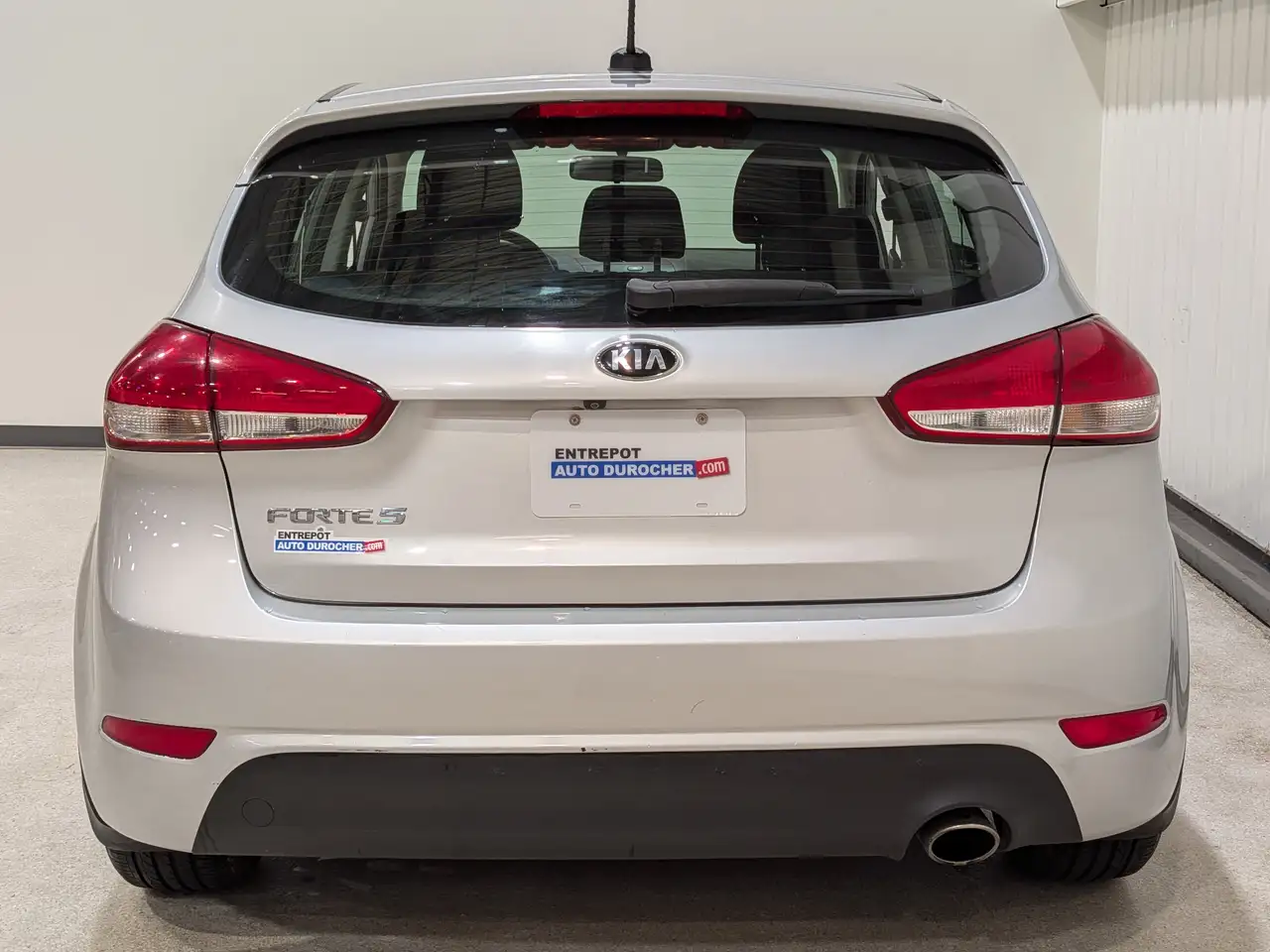 Kia Forte снимка Kia Forte