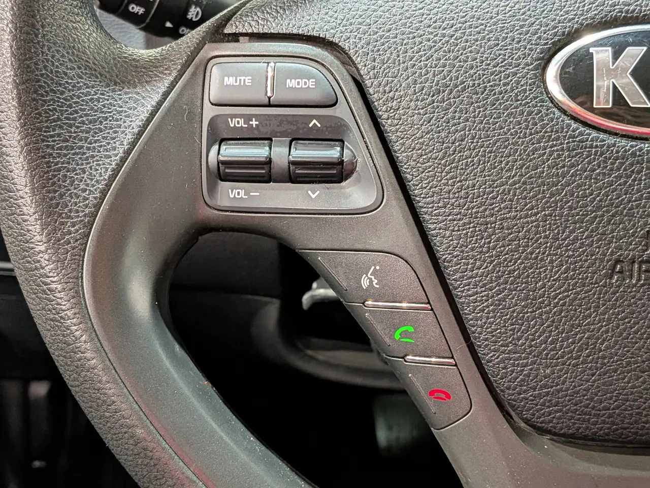Kia Forte снимка Kia Forte