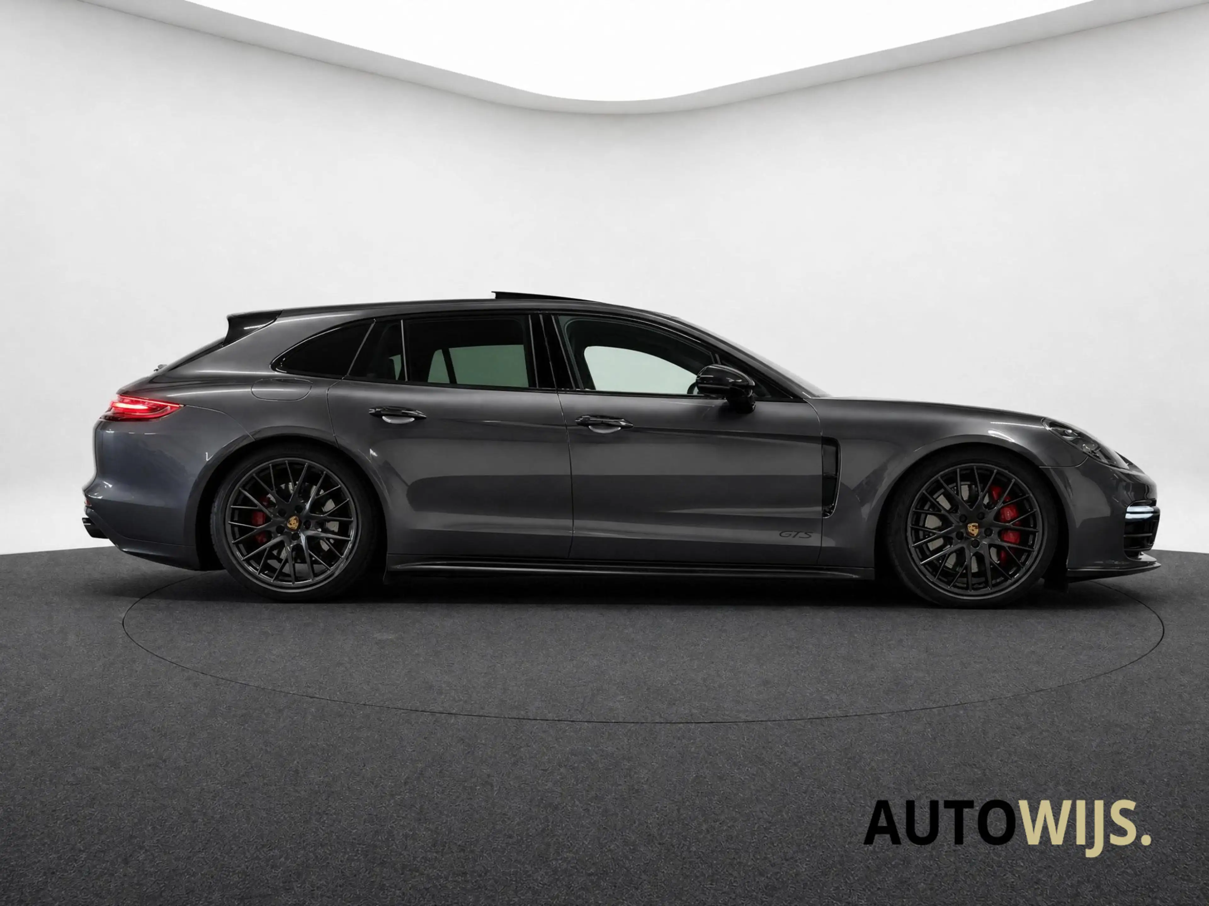 Porsche Panamera Sport Turismo 4.0 GTS|V8|BOSE|CHRONO|KEYLESS|DEALE — photo 4