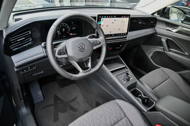 Volkswagen Tiguan view 9