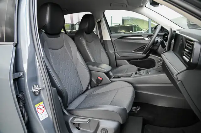 Volkswagen Tiguan view 13