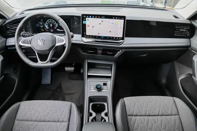 Volkswagen Tiguan view 10