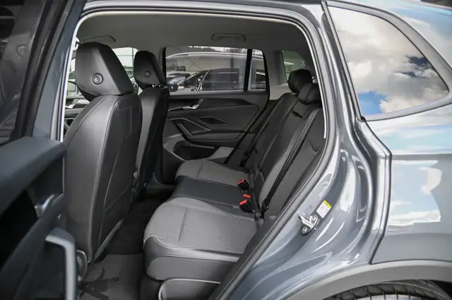 Volkswagen Tiguan view 16