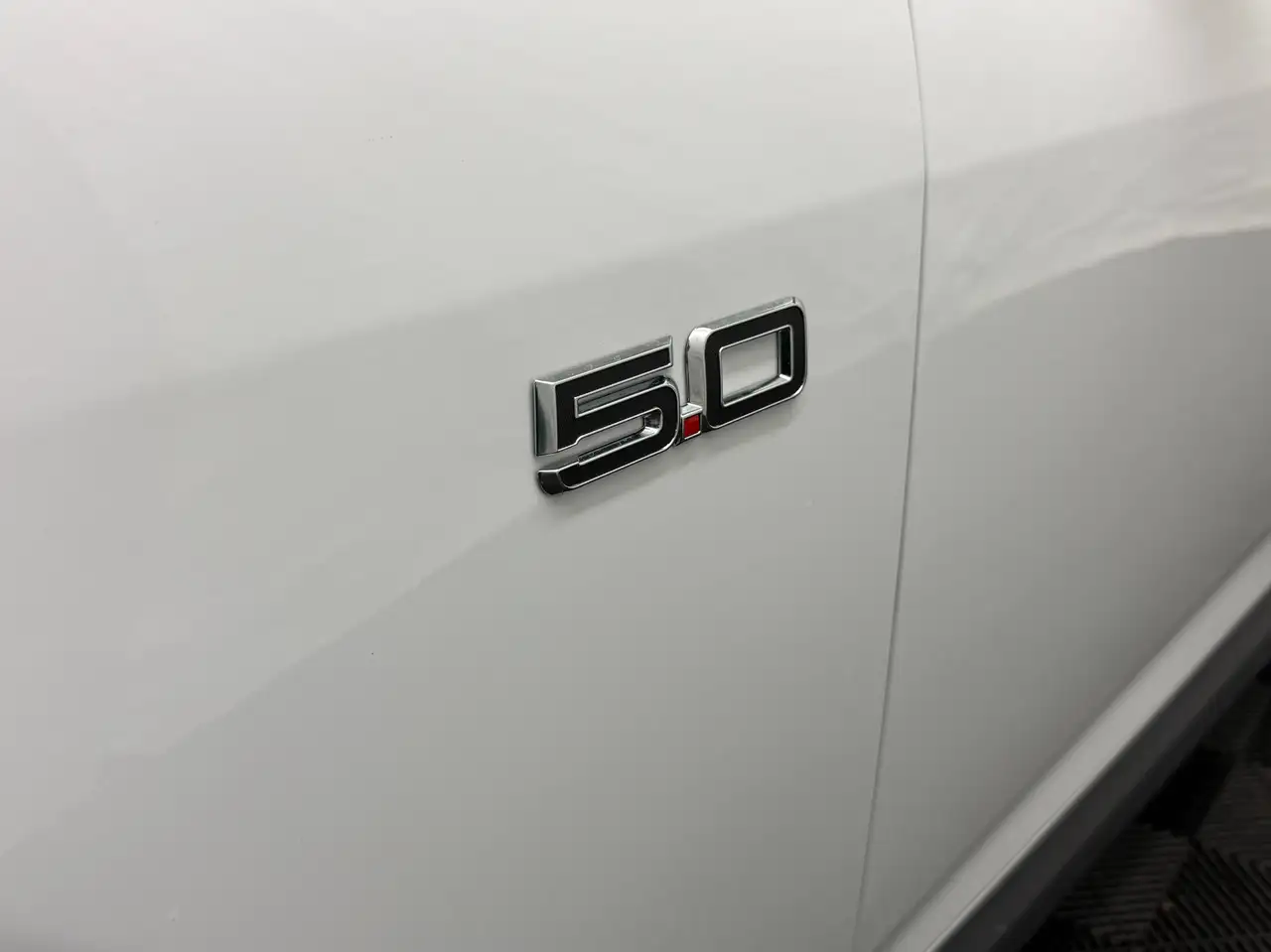 Ford Mustang photo Ford Mustang