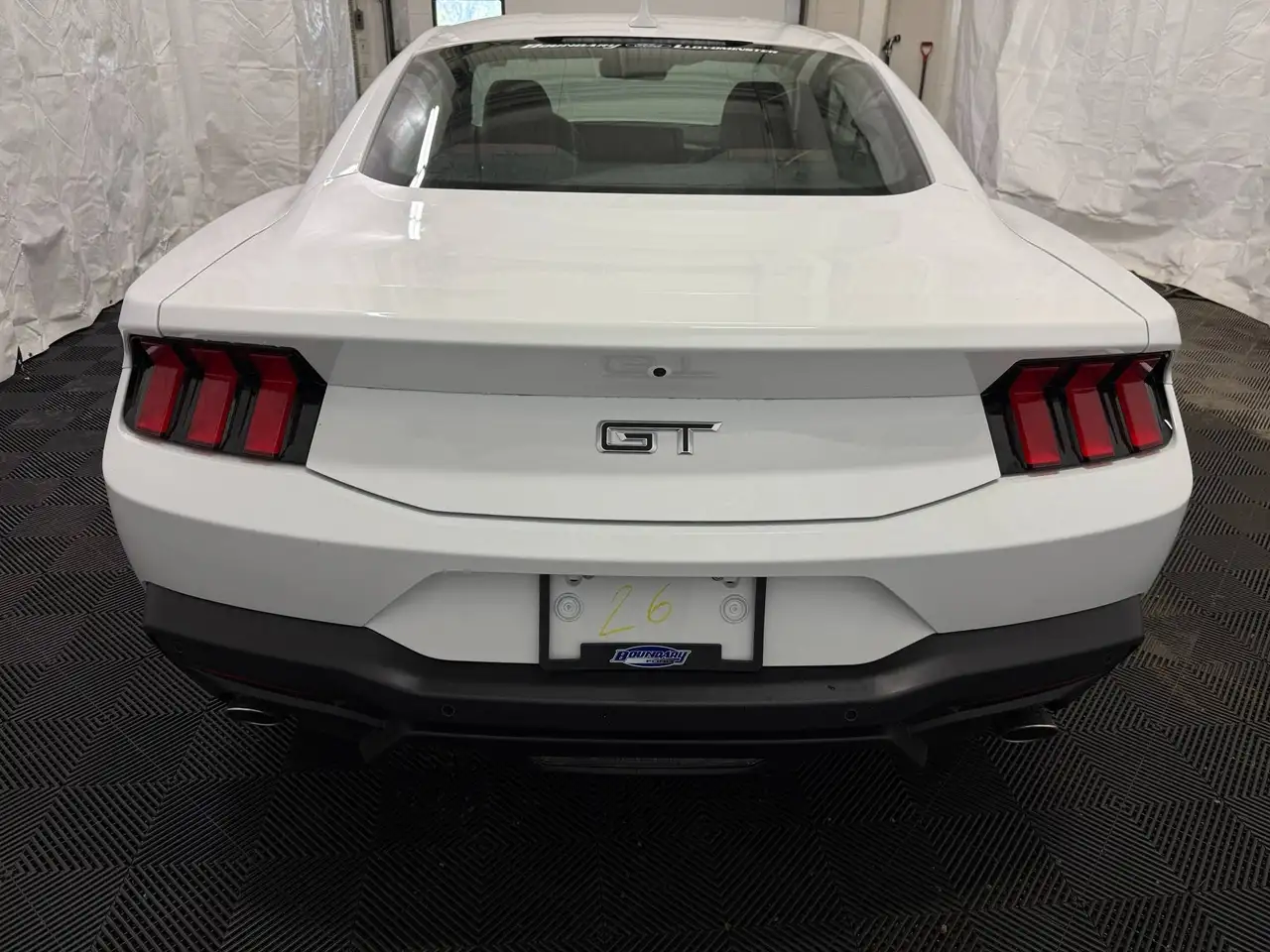 Ford Mustang photo Ford Mustang