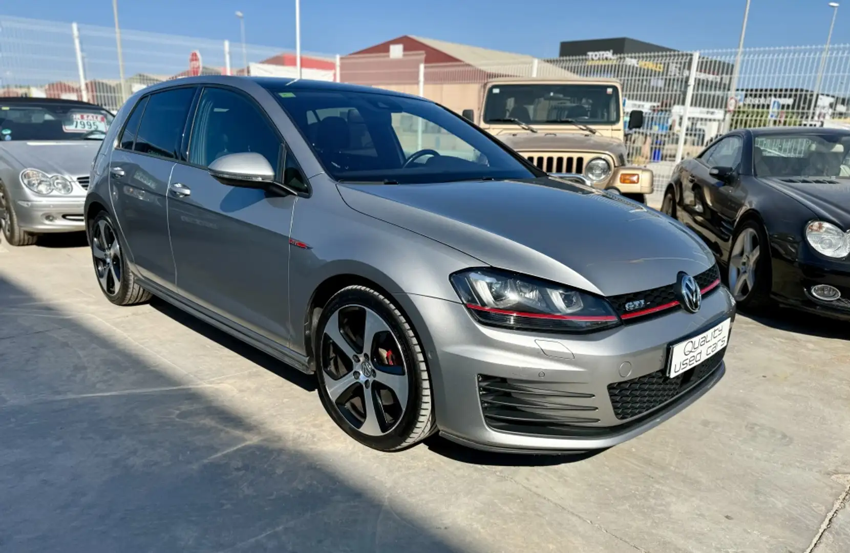 Volkswagen Golf GTI 2.0 TSI DSG 220 Gris - 1