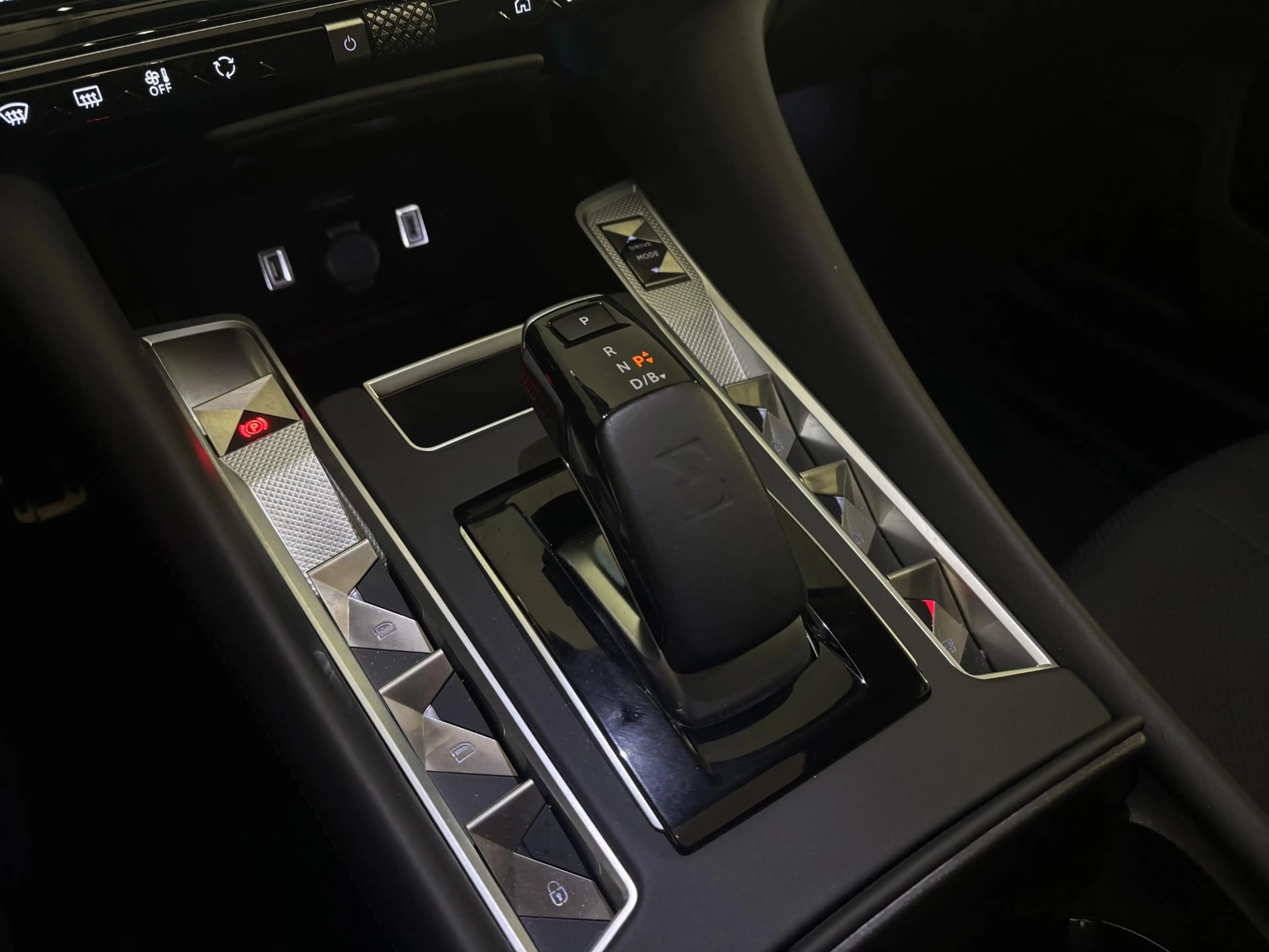 DS Automobiles DS 9 E-Tense Opéra Première | Schuif/Kanteldak | Naviga — photo 10