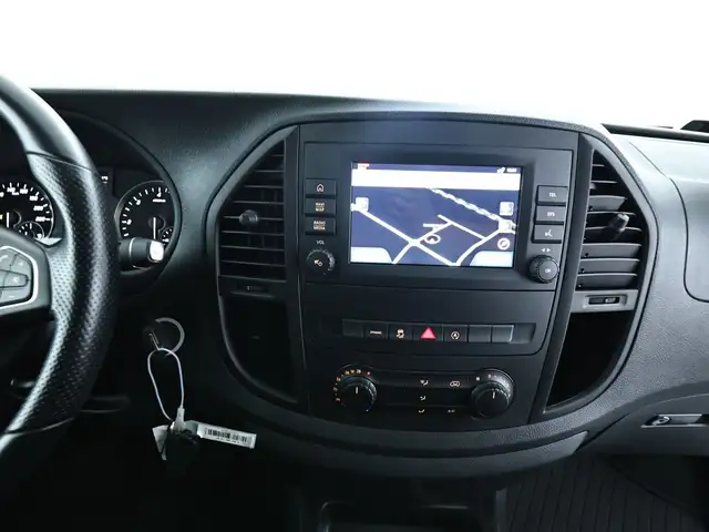 Mercedes-Benz Vito view 11
