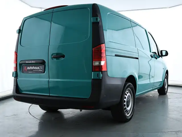 Mercedes-Benz Vito view 5