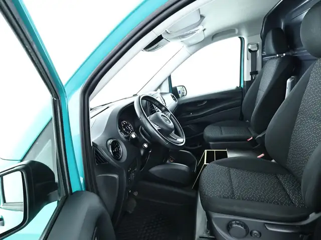 Mercedes-Benz Vito view 8