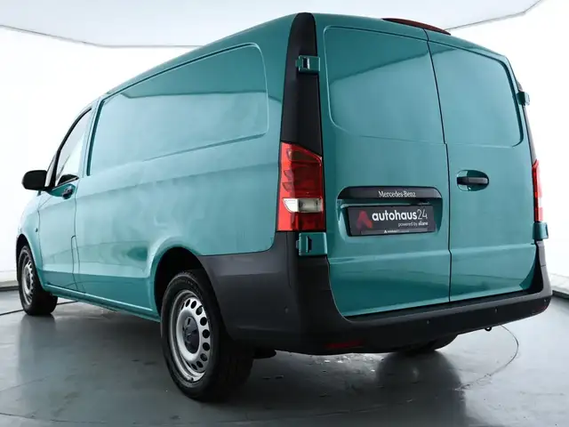 Mercedes-Benz Vito view 4