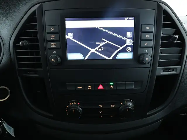 Mercedes-Benz Vito view 12