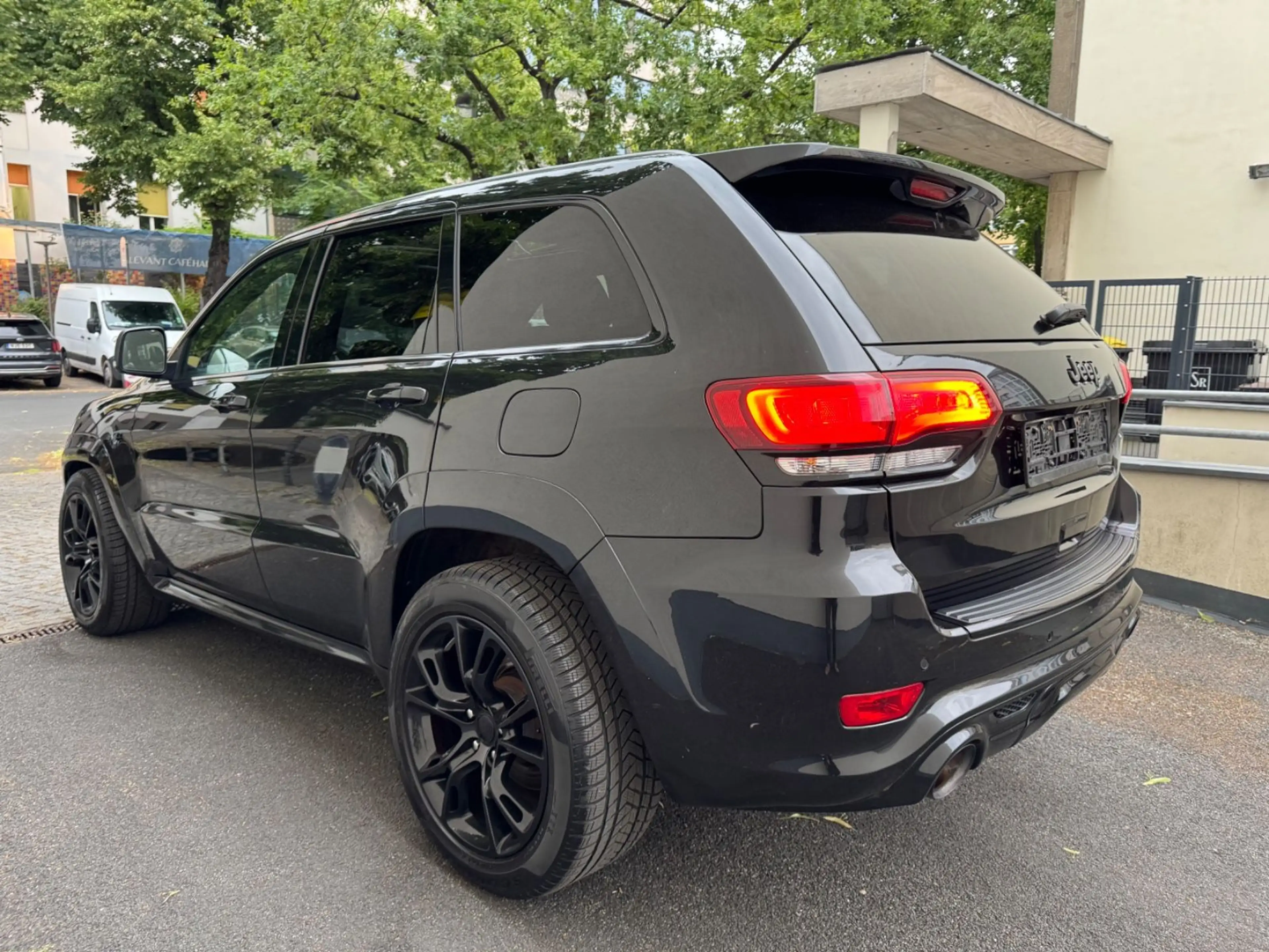 Jeep Grand Cherokee 6.4 V8 HEMI SRT/PANO/H&K/LAUNCH — photo 15