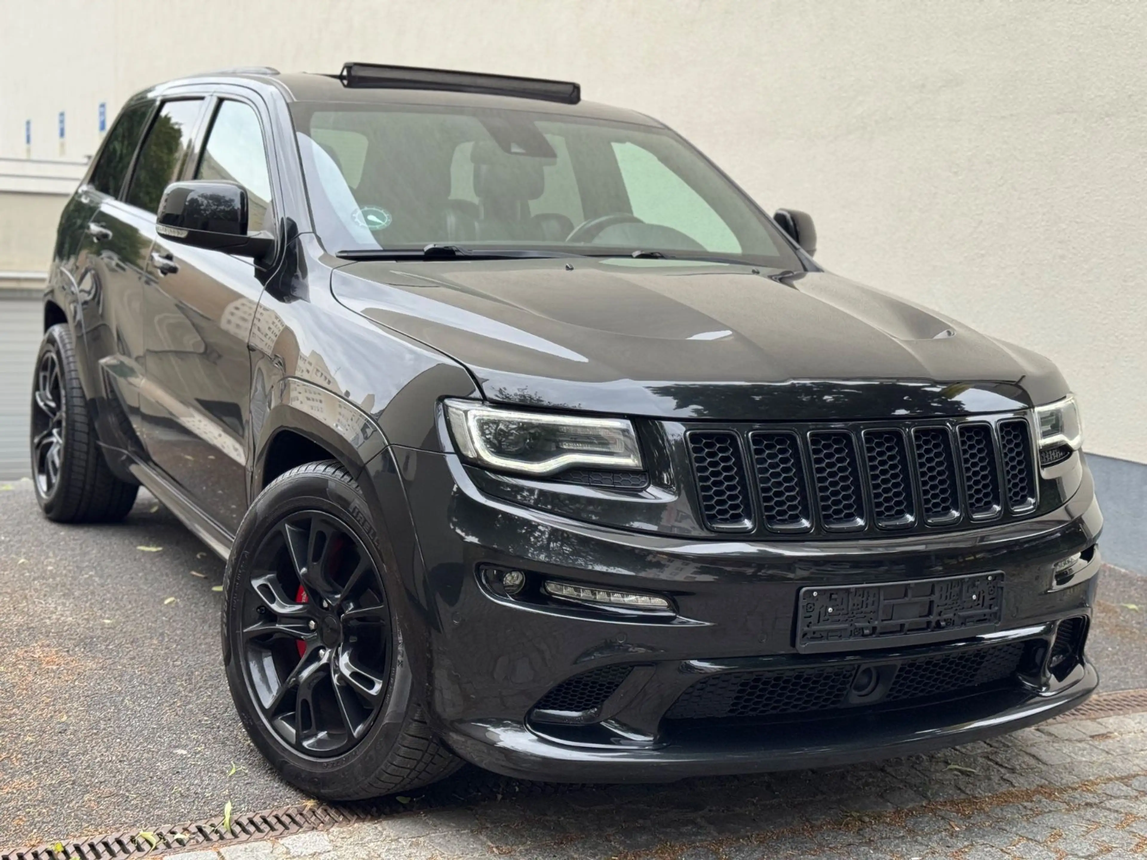 Jeep Grand Cherokee 6.4 V8 HEMI SRT/PANO/H&K/LAUNCH — photo 8