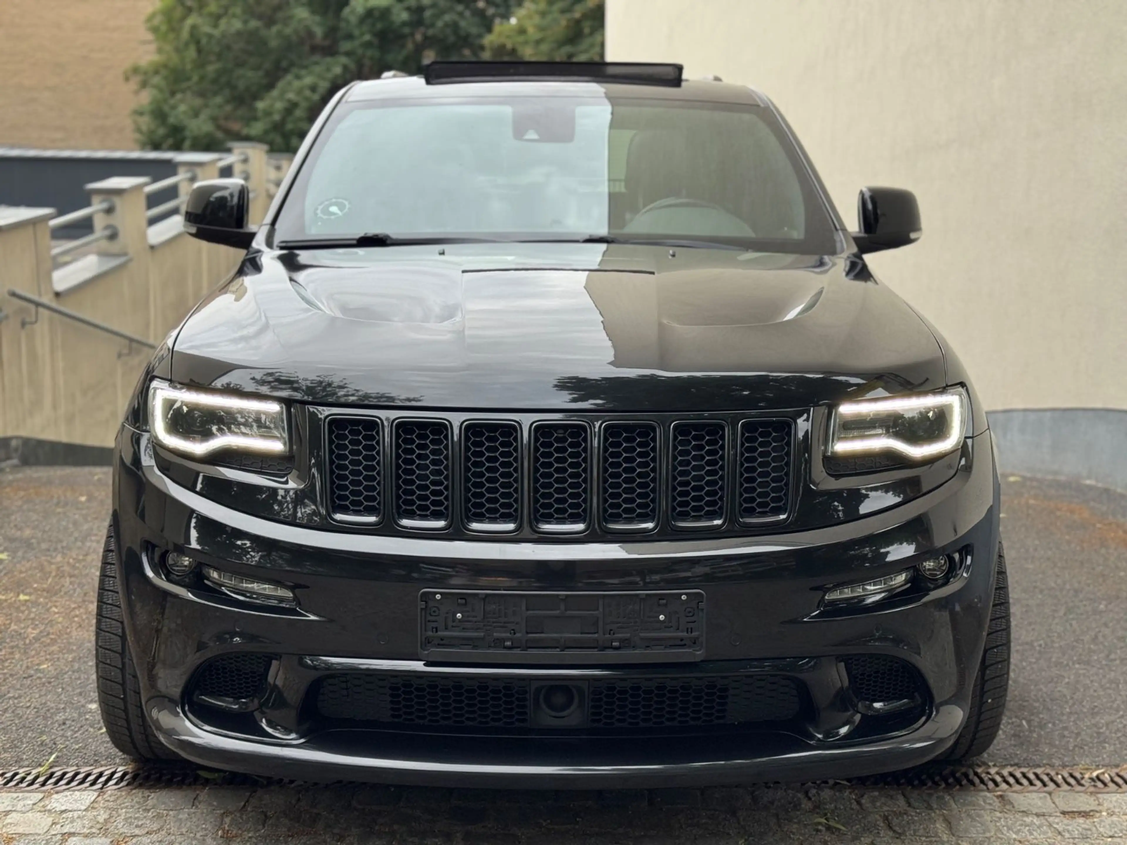 Jeep Grand Cherokee 6.4 V8 HEMI SRT/PANO/H&K/LAUNCH — photo 6