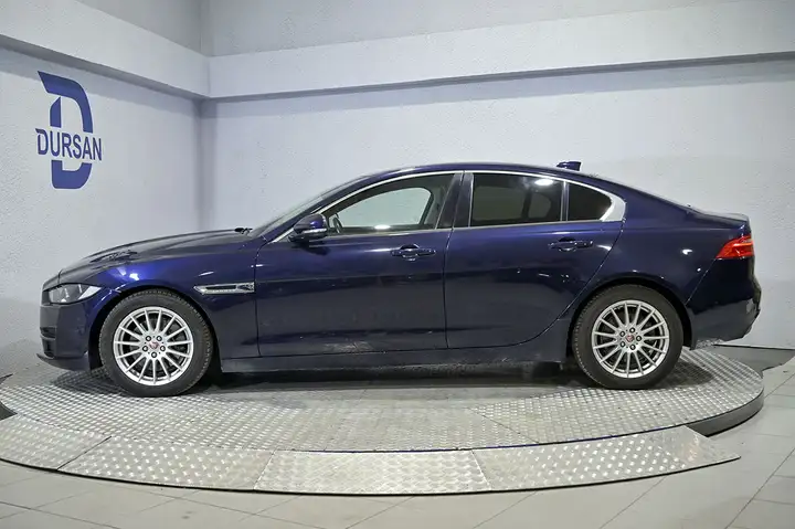 Jaguar XE 2.0 Diesel Prestige 2018, foto 17