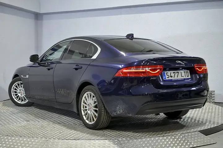 Jaguar XE 2.0 Diesel Prestige 2018, foto 5