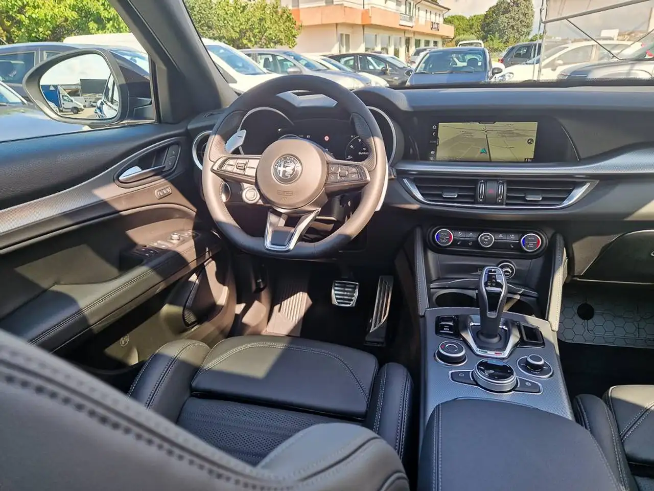 Alfa Romeo Stelvio 2025 — фото 13
