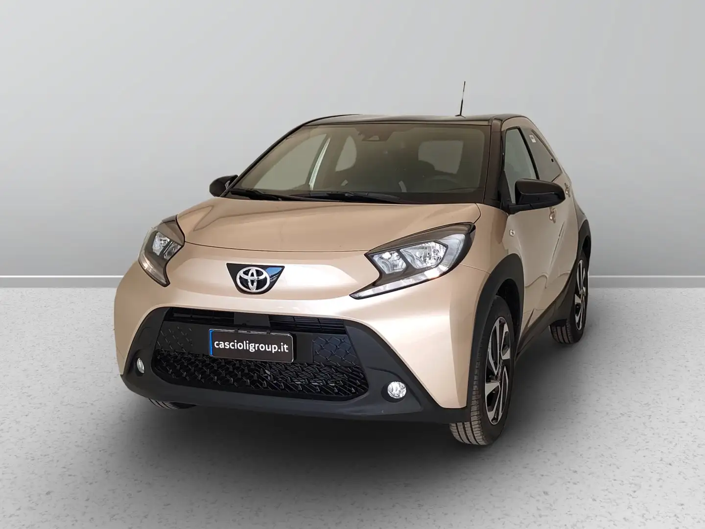 Toyota Aygo X 10B MT TREND MY24 Бежевий - 1