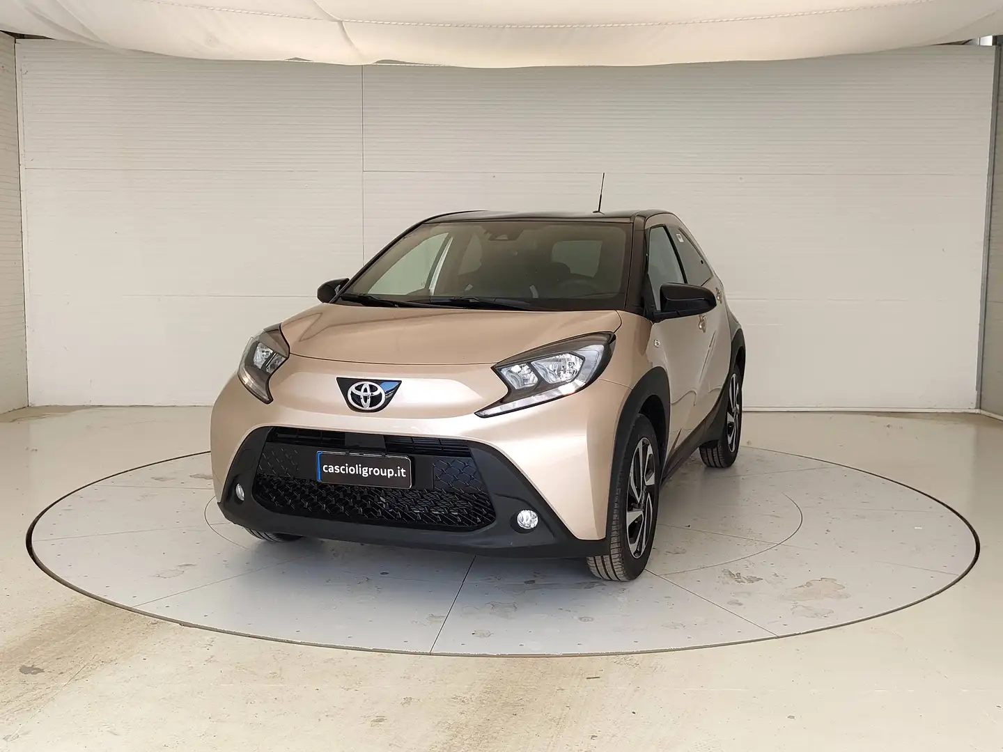 Toyota Aygo X 10B MT TREND MY24 Beige - 1