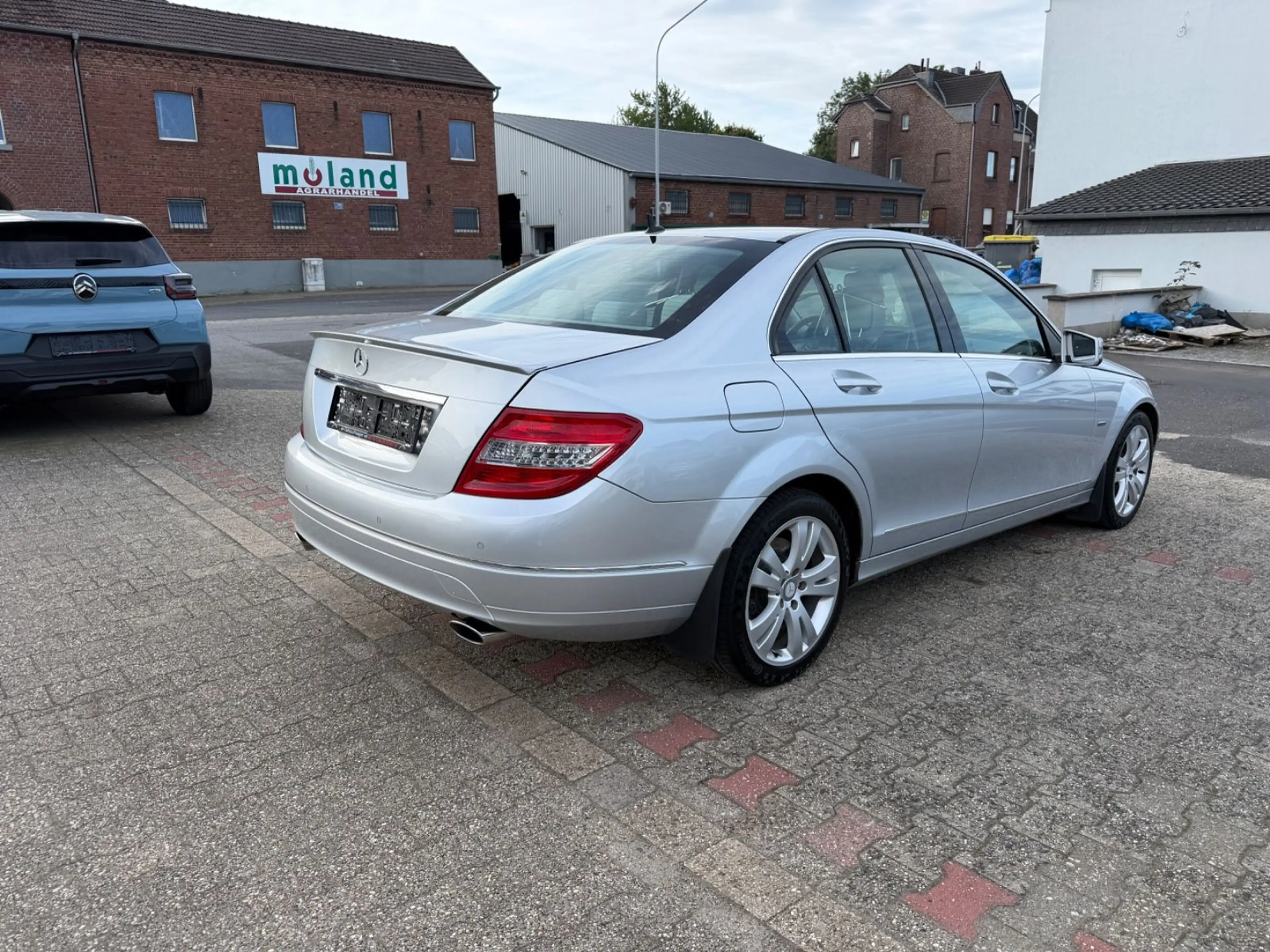 Mercedes-Benz C 350 Limo AUTOMATIK PDC Sitzhz Alus Tempo — photo 5