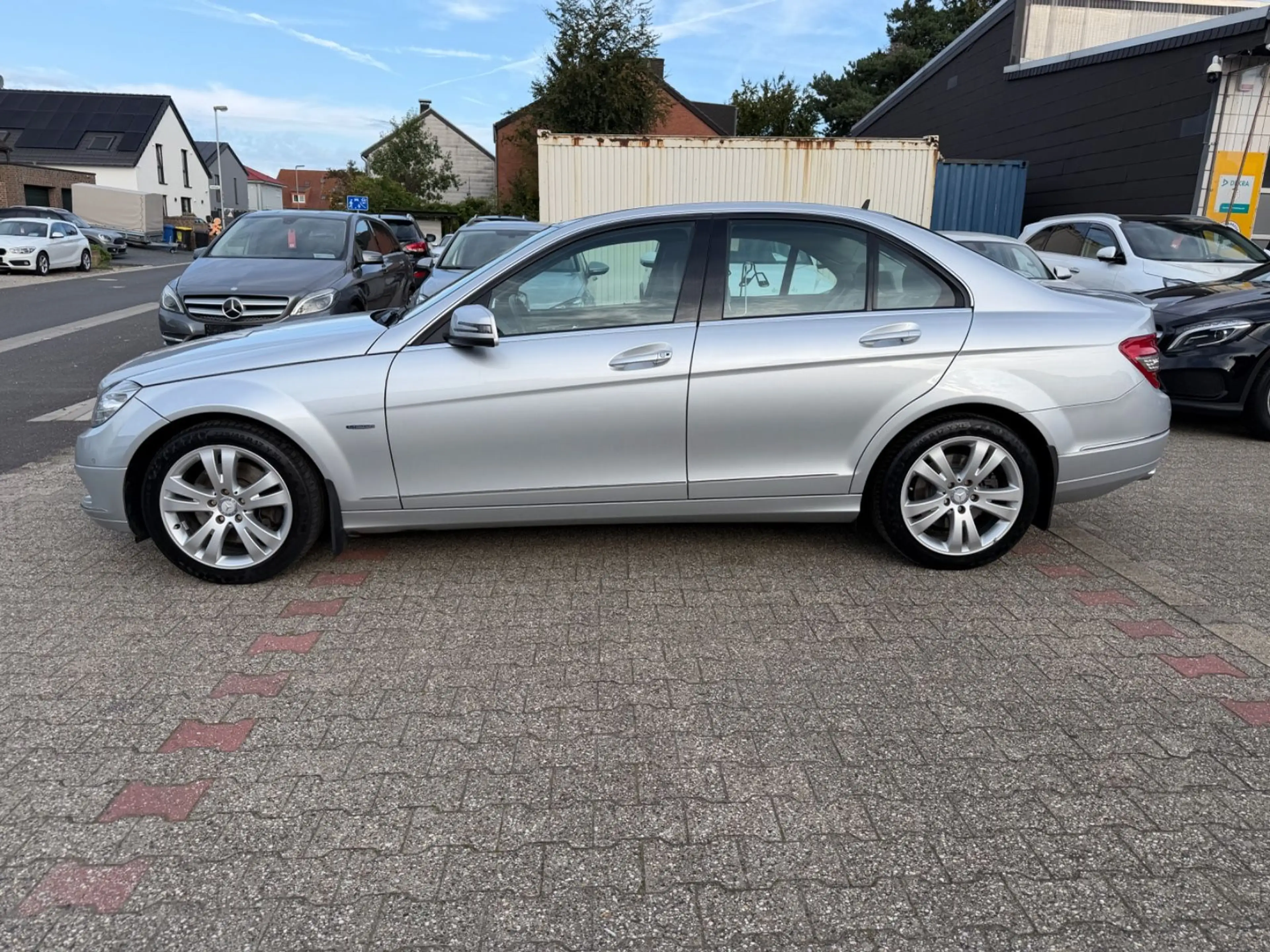 Mercedes-Benz C 350 Limo AUTOMATIK PDC Sitzhz Alus Tempo — photo 8