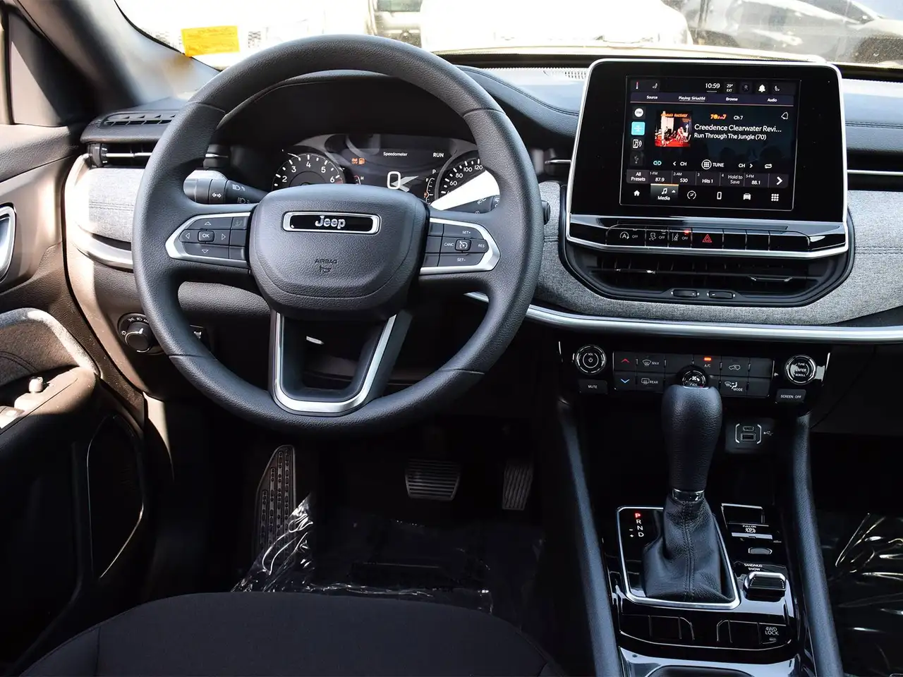 Jeep Compass photo Jeep Compass