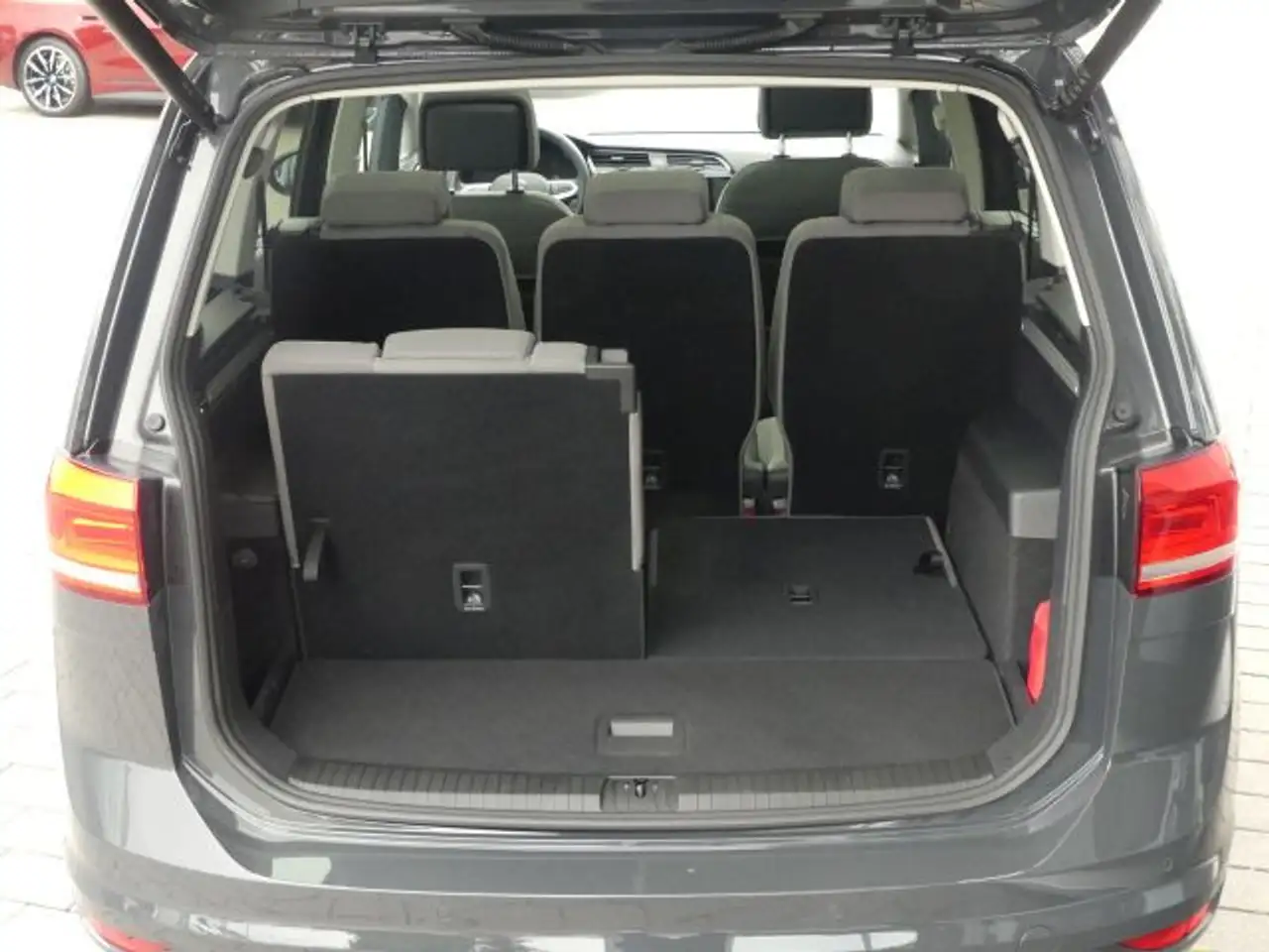 Volkswagen Touran TSI Comf.li. EasyOpen-PANO°ACC°AHK-Keyleß, миниатюра 8