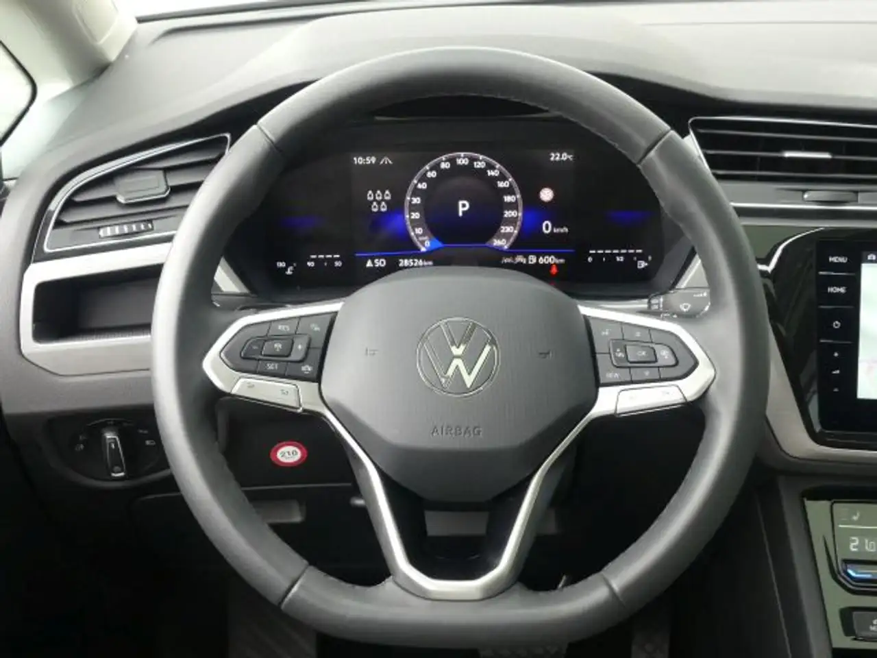 Volkswagen Touran TSI Comf.li. EasyOpen-PANO°ACC°AHK-Keyleß, миниатюра 18