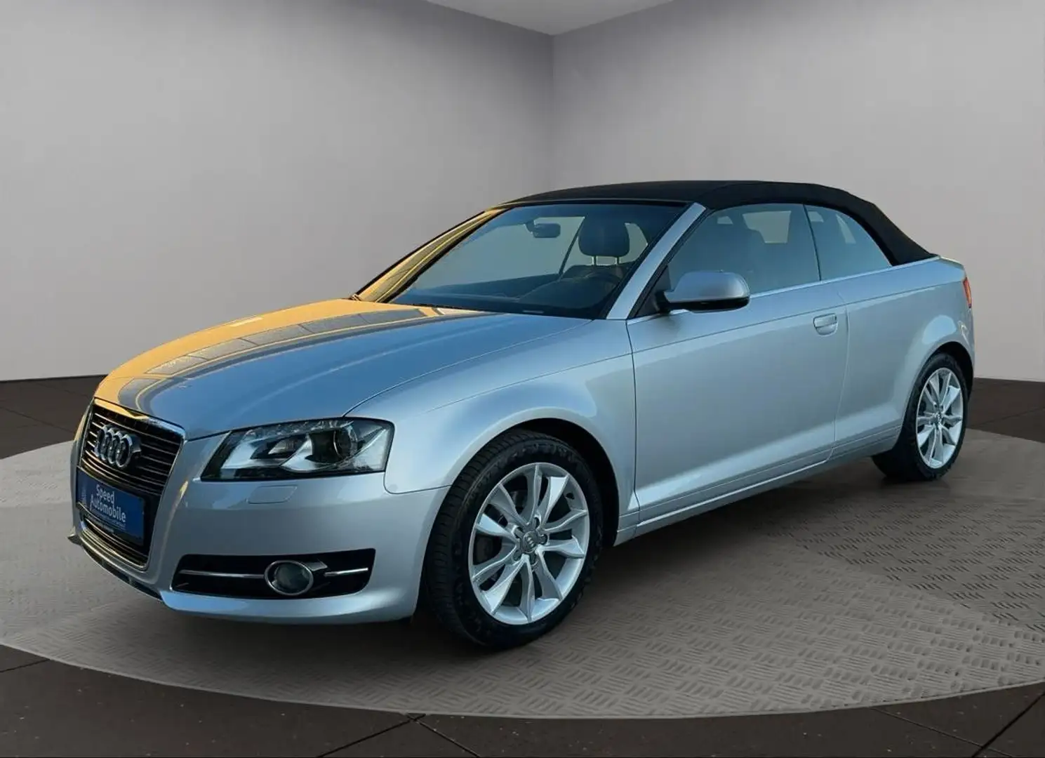 Audi A3 Cabriolet Ambition*Xen./SHZ/Klima/Lü.Scheck.* Argent - 1