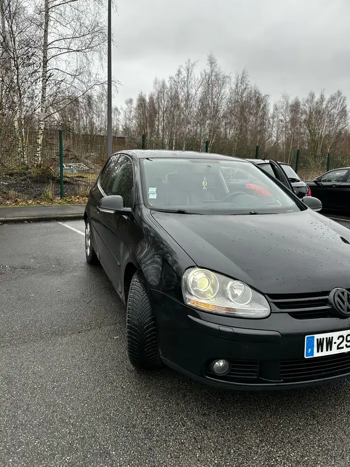 2006 Volkswagen Golf Golf Manual Sedán