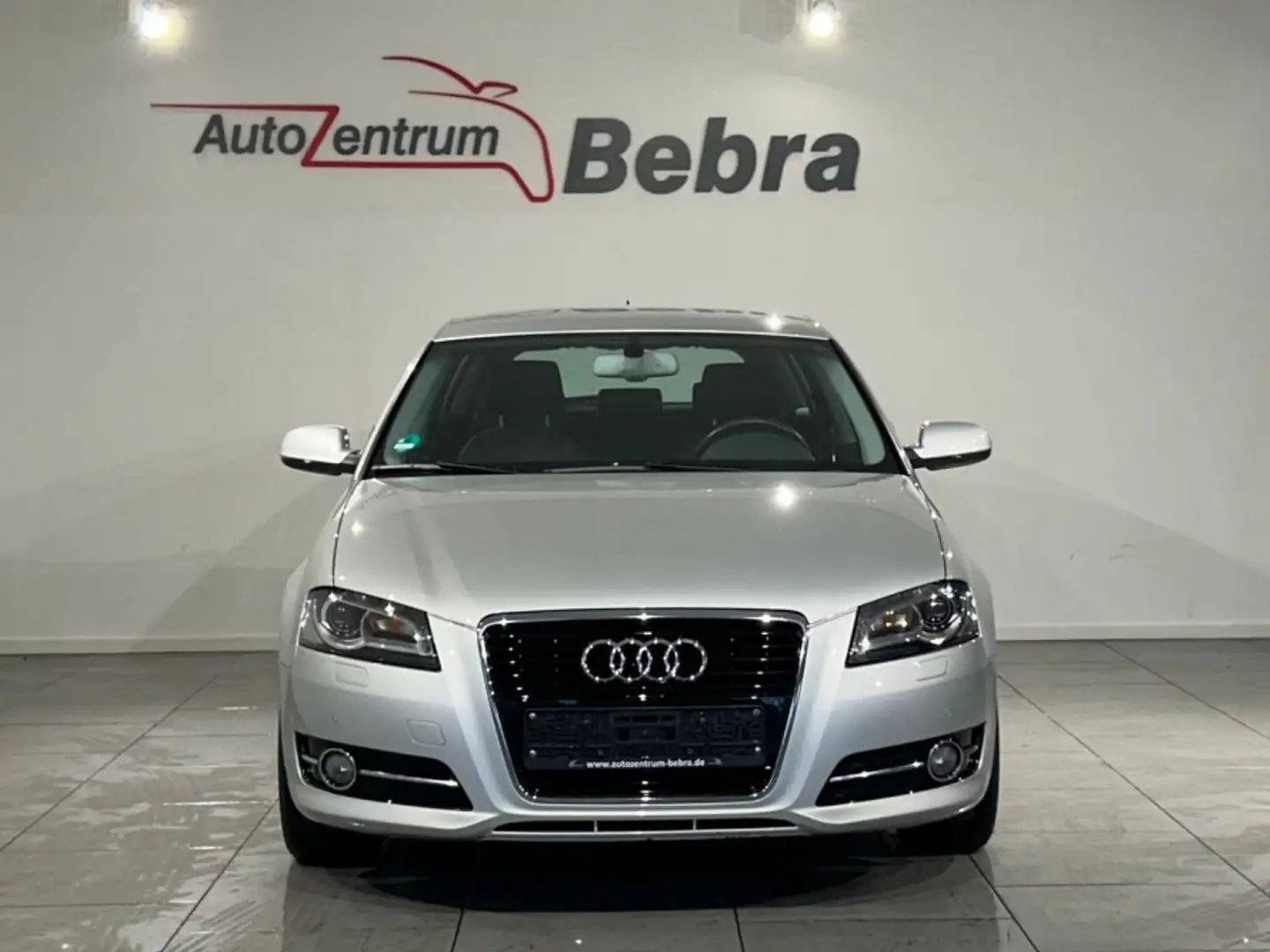 Audi A3 Sportback 2.0TDI Ambiente S tronic Navi/Xenon Silber - 2