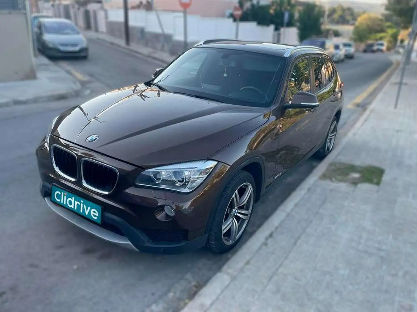 BMW X1 sDrive 18i Marrón - 2