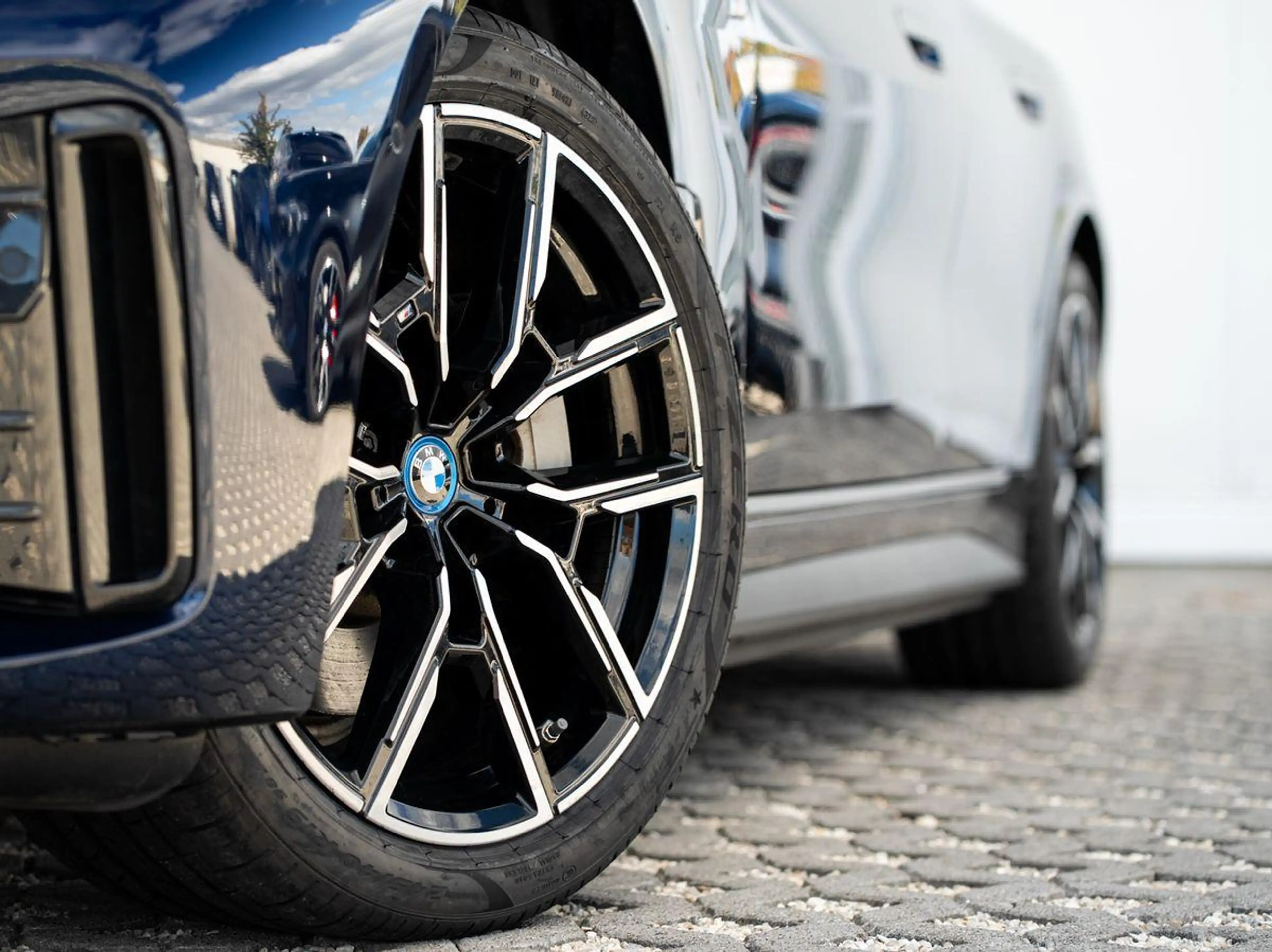 BMW i4 Gran Coupe35 eDrive M Sport 19" H&K ParkPlus — photo 4