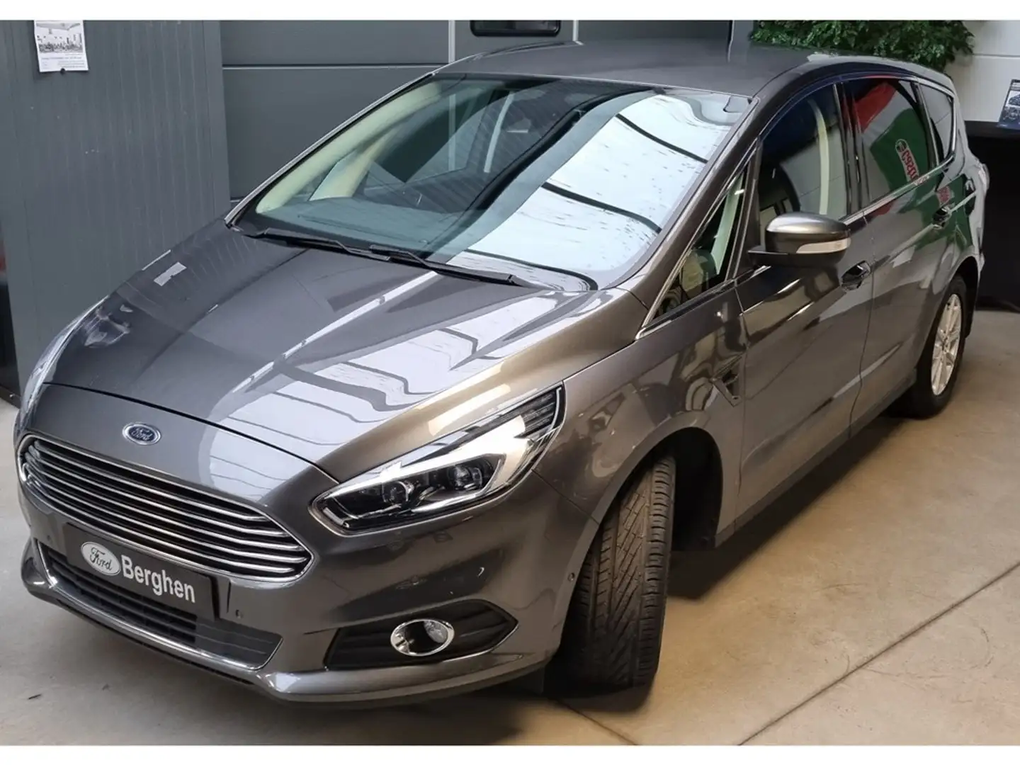 Ford S-Max Business Class+ Gris - 2