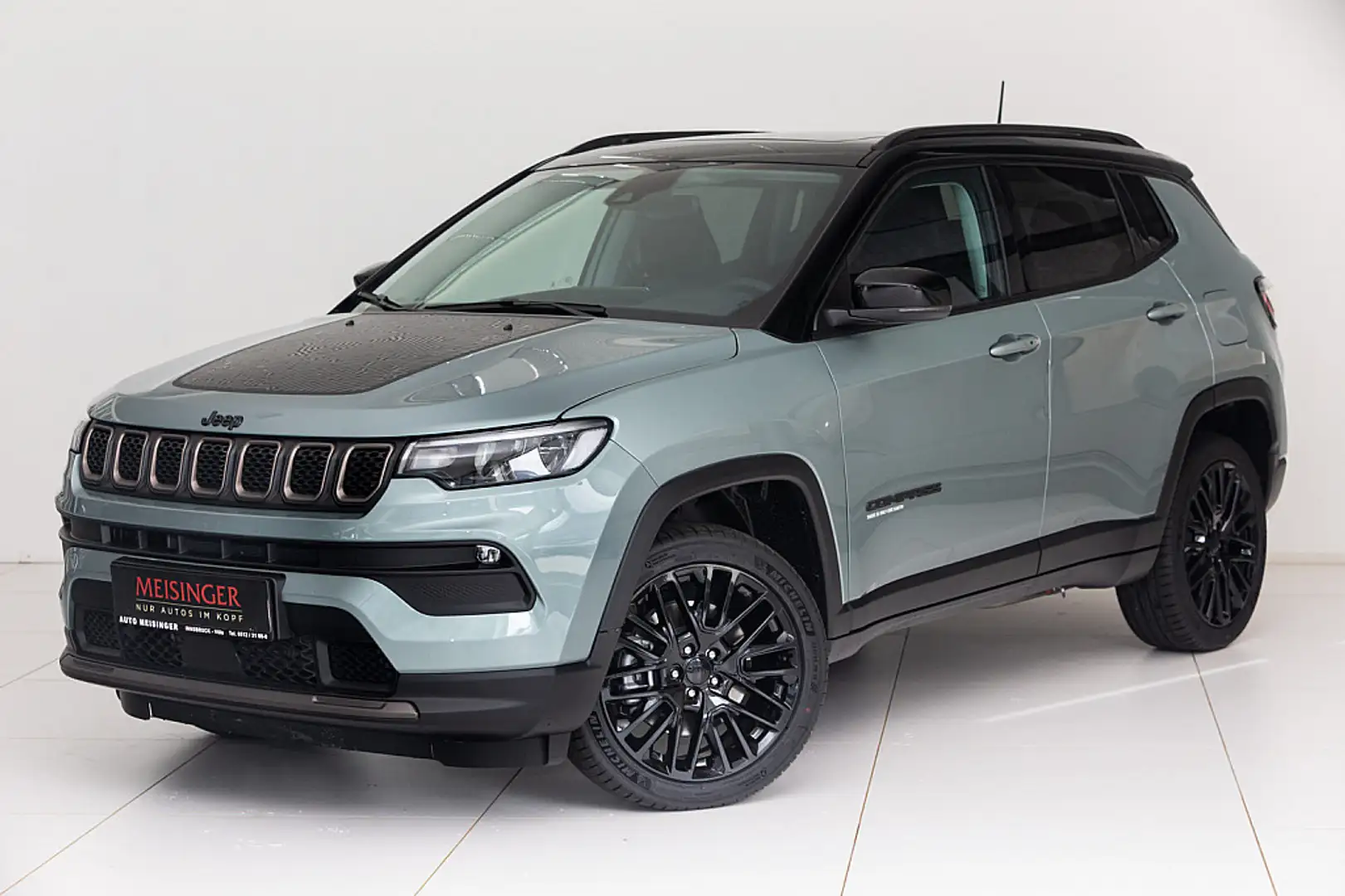 Jeep Compass 1.3 PHEV Upland 240 PS AT 4xe Grün - 1