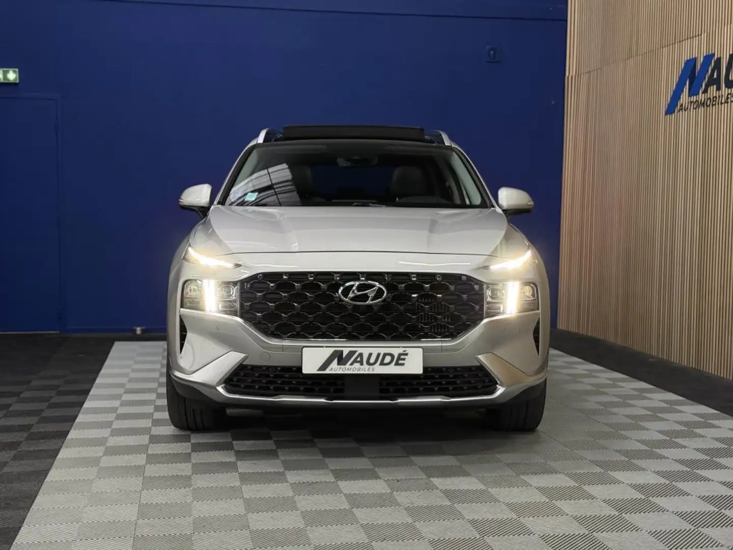 Hyundai SANTA FE 1.6 T-GDi Hybrid 230 CH BVA6 Executive - GARANTIE CONSTRUCTEUR 02/2028 Grau - 2