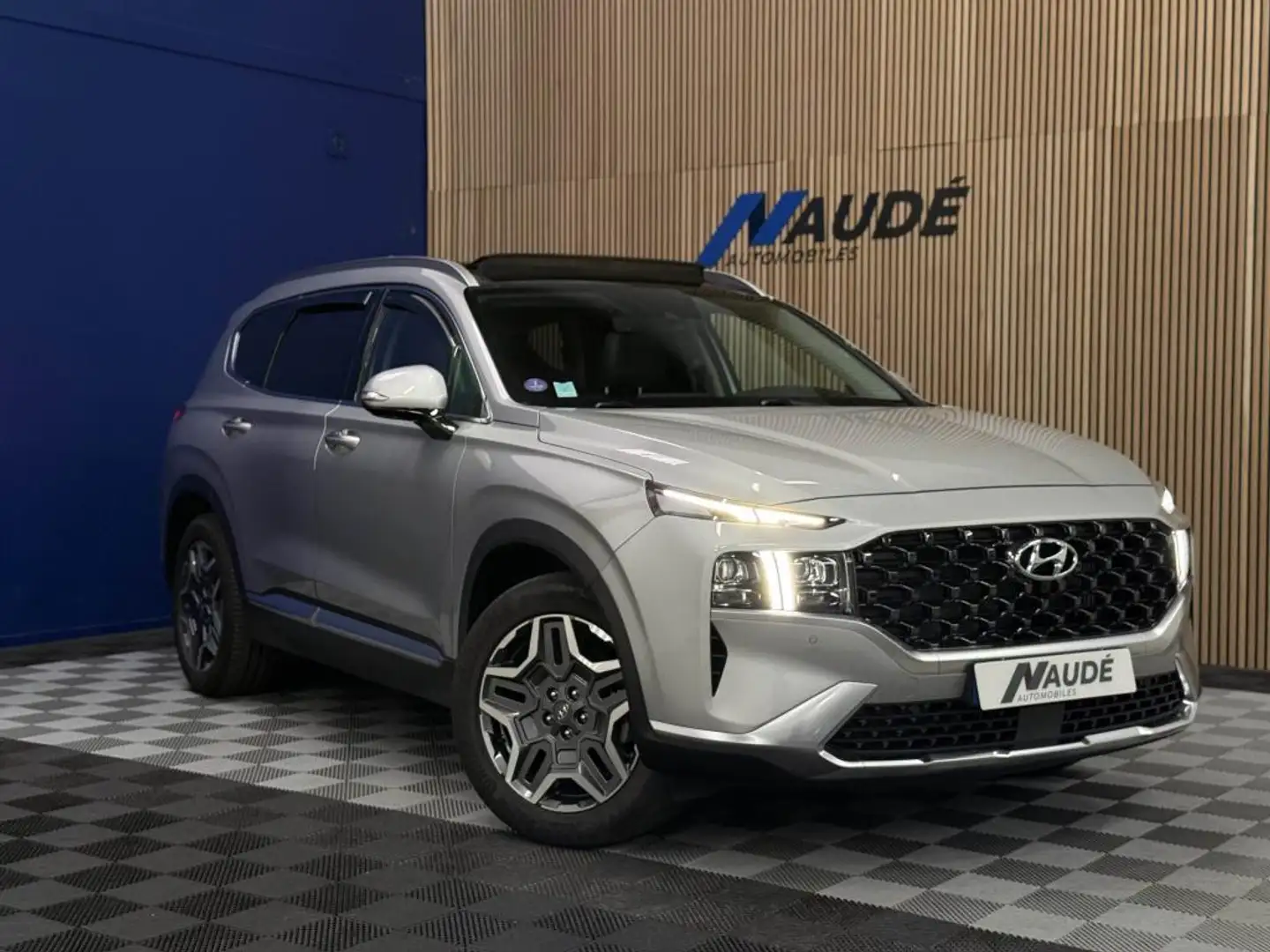 Hyundai SANTA FE 1.6 T-GDi Hybrid 230 CH BVA6 Executive - GARANTIE CONSTRUCTEUR 02/2028 Grau - 1