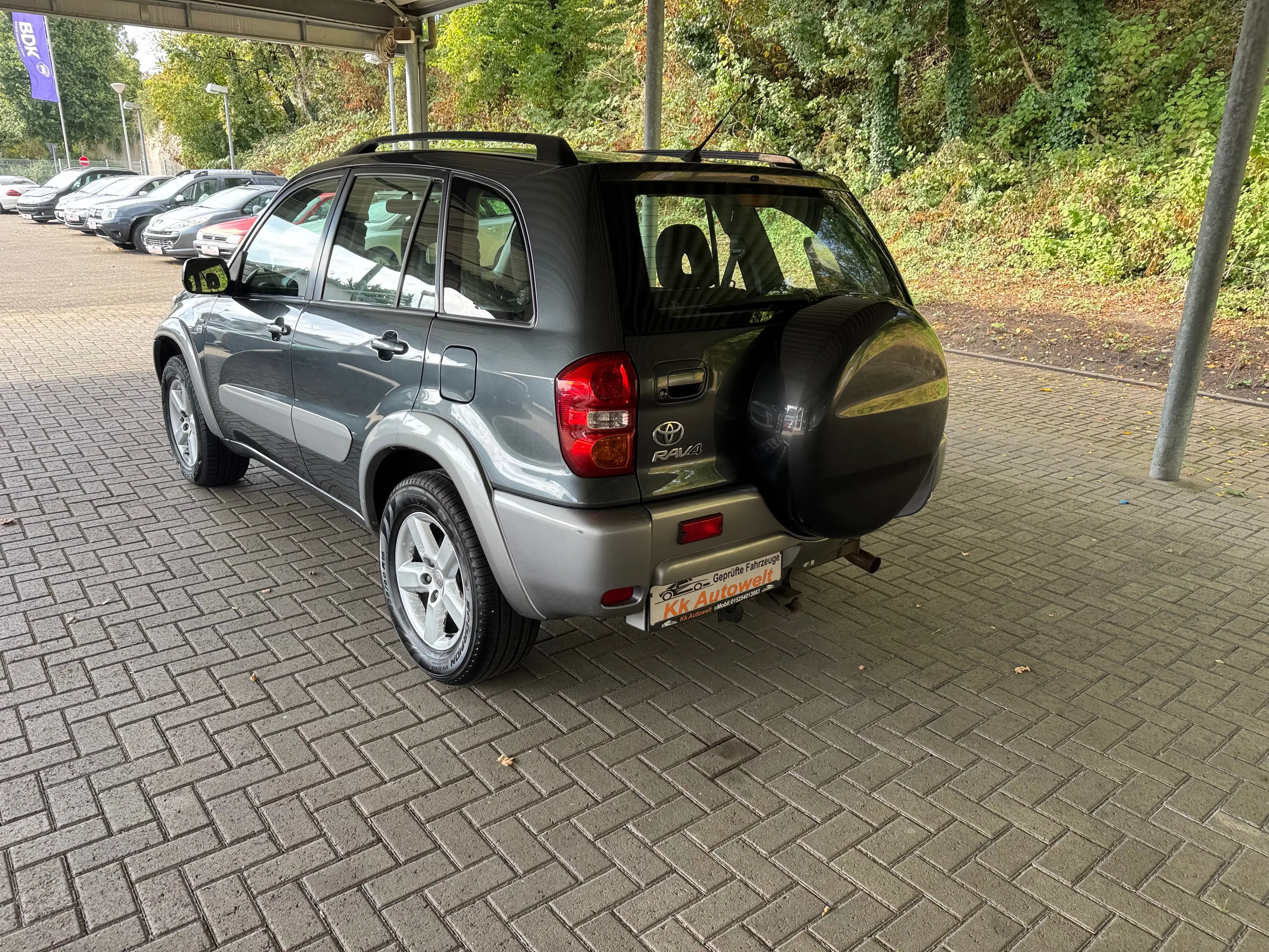 Toyota RAV 4 2.0 Sol, Lückenlos Scheckheft gepflegt — photo 11