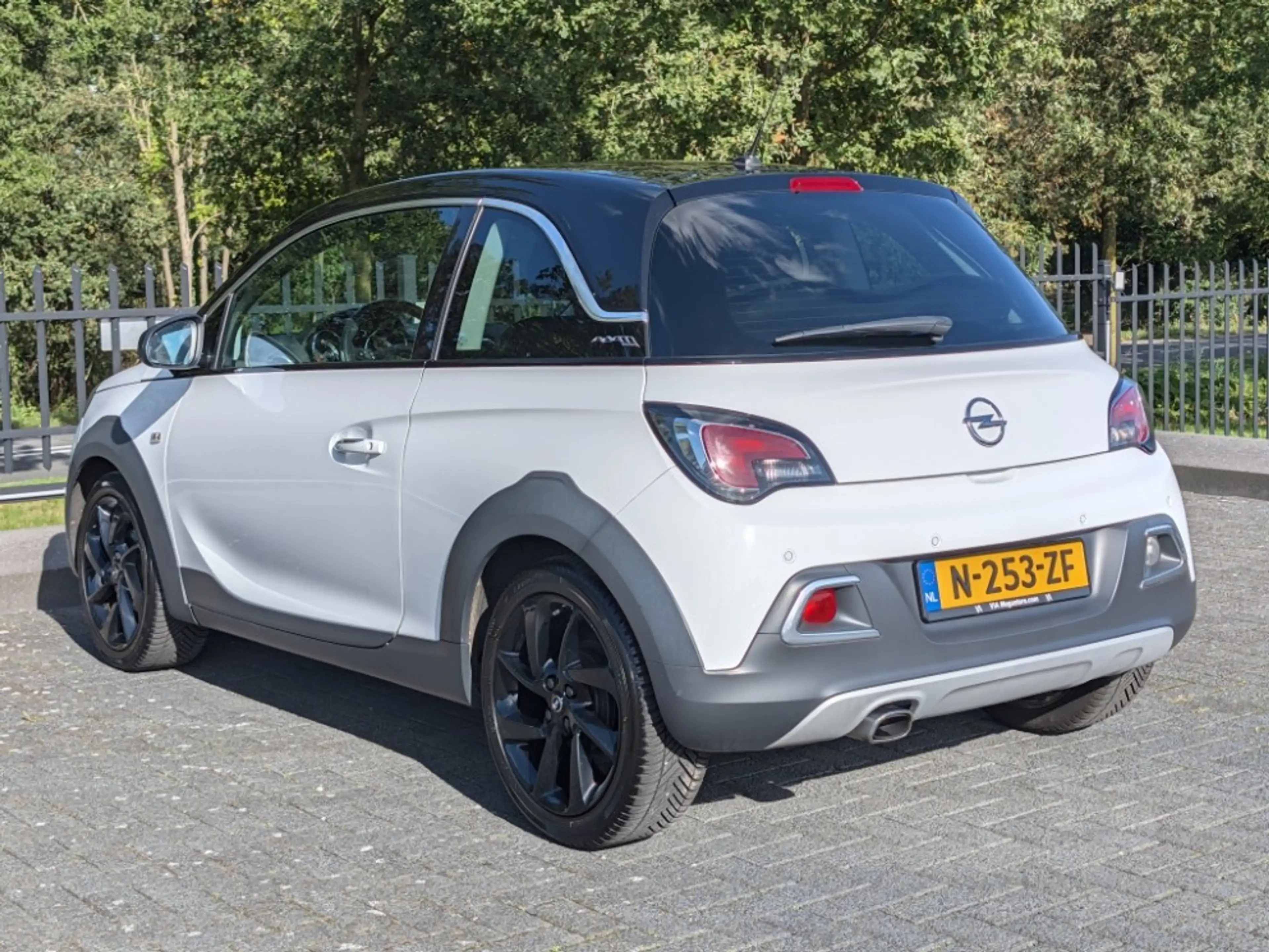Opel Adam ROCKS | 1.4 | 87PK | Stuur- stoelverw. | PDC | Hal — photo 9