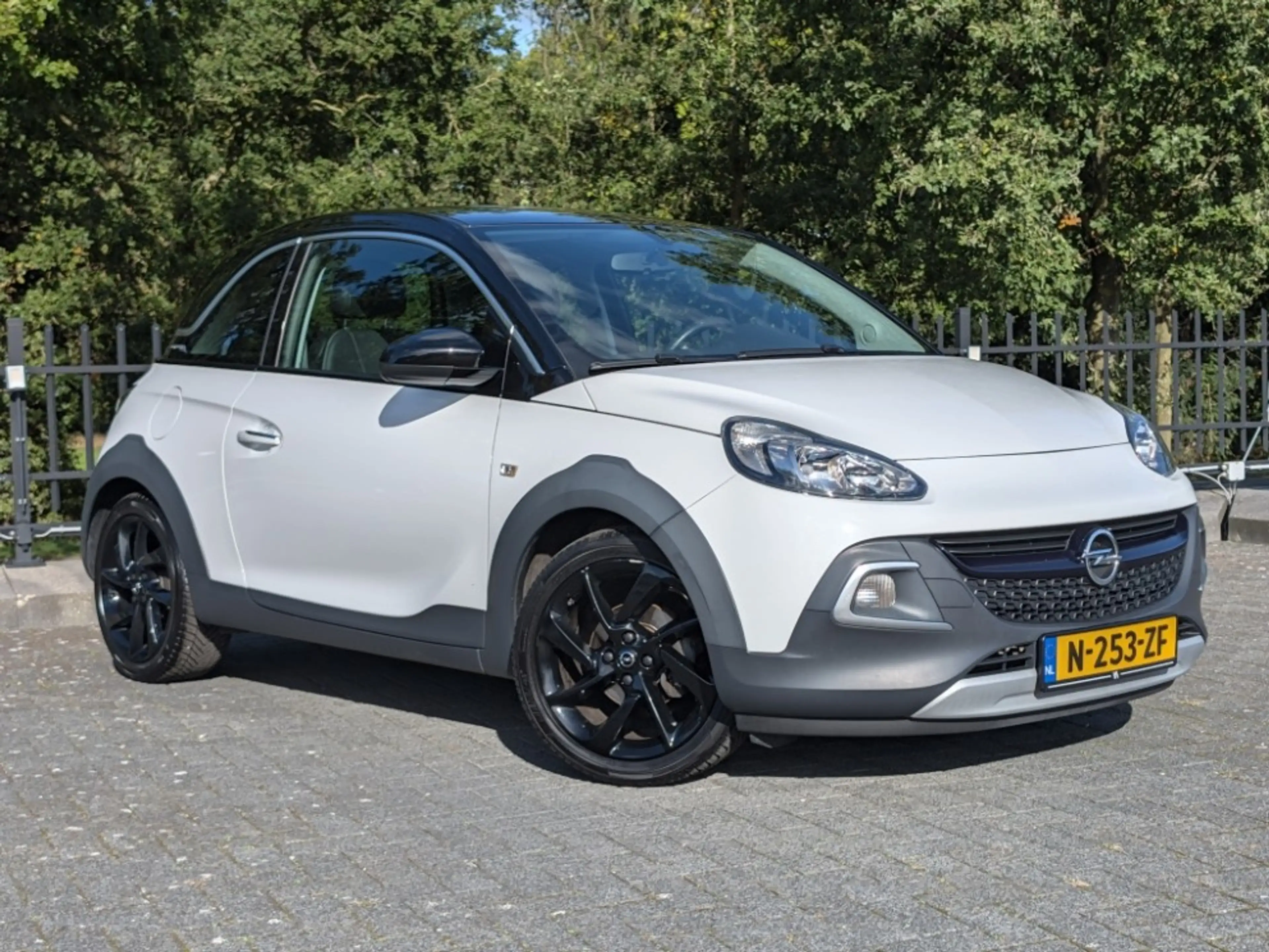 Opel Adam ROCKS | 1.4 | 87PK | Stuur- stoelverw. | PDC | Hal — photo 8