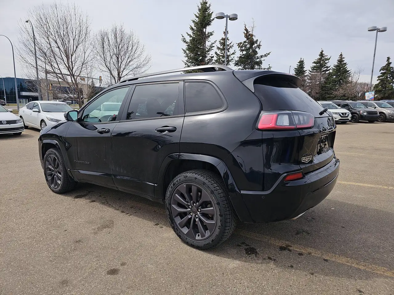 Jeep Cherokee снимка Jeep Cherokee