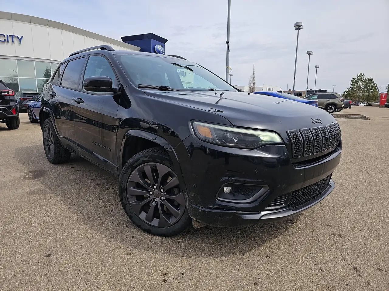 Jeep Cherokee снимка Jeep Cherokee