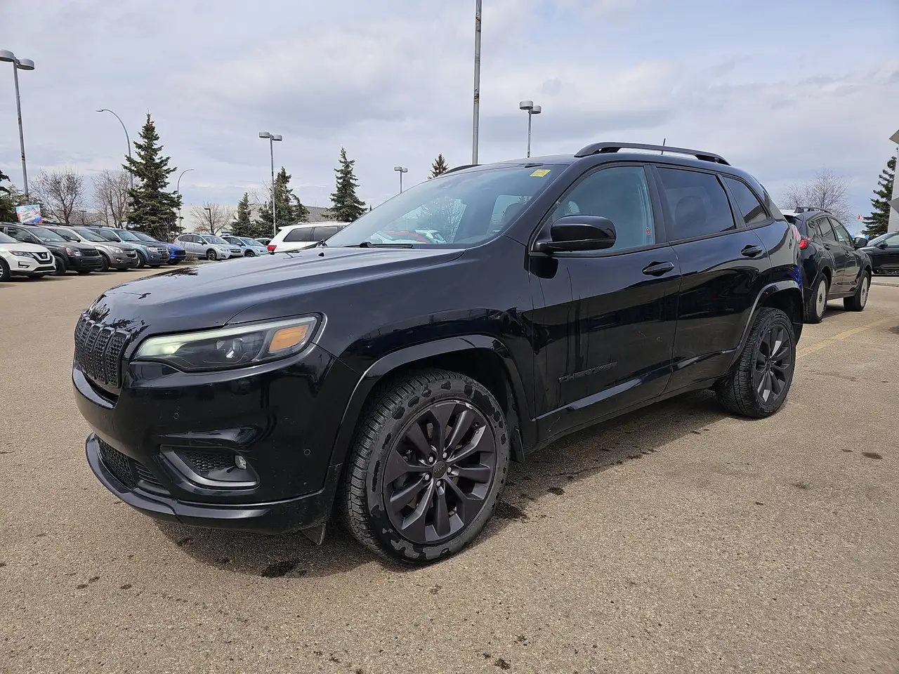 Jeep Cherokee снимка Jeep Cherokee
